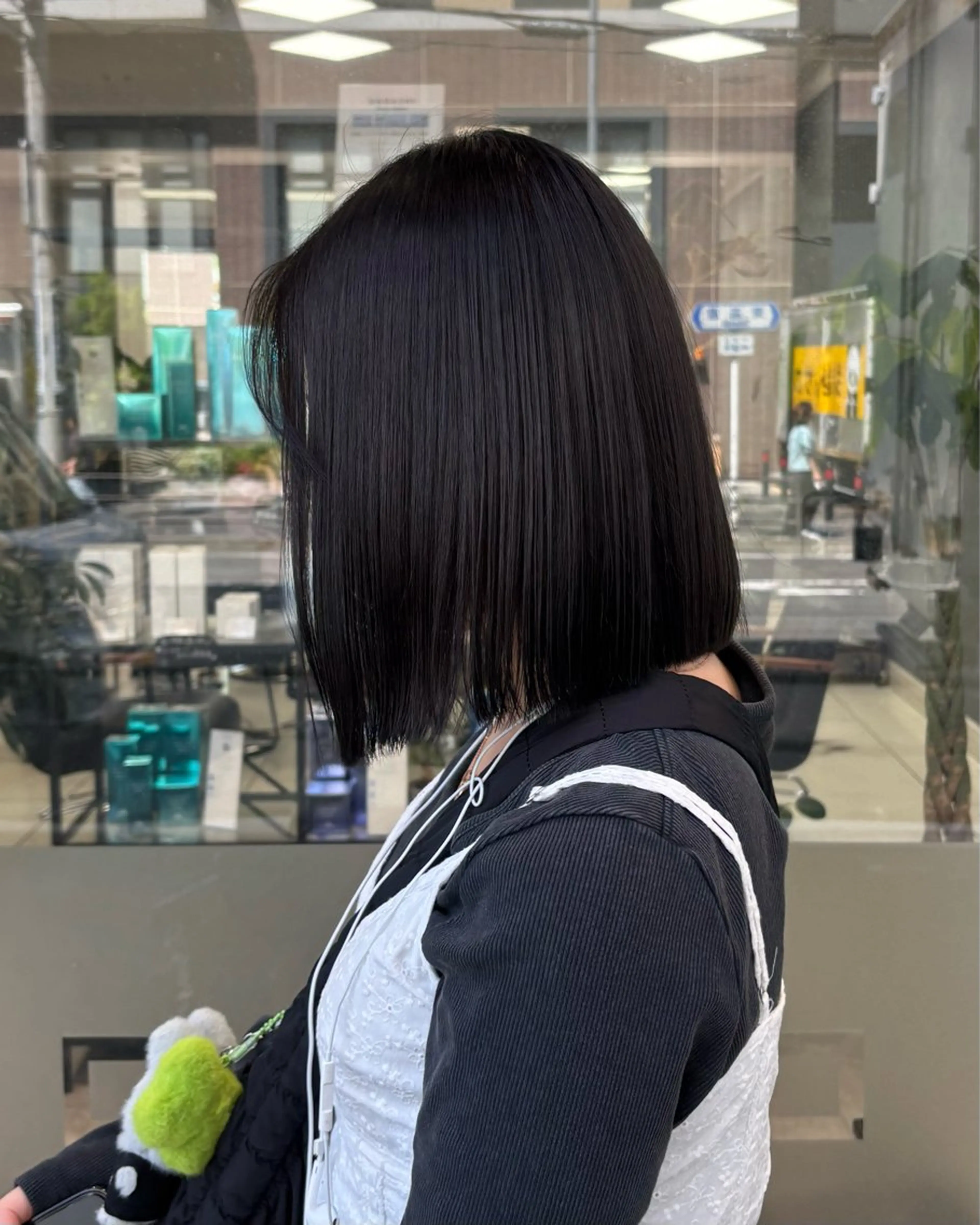 ミディアム カット ヘアカラー トリートメント 透明感カラー/ レイヤーカット/麻咲のヘアスタイル