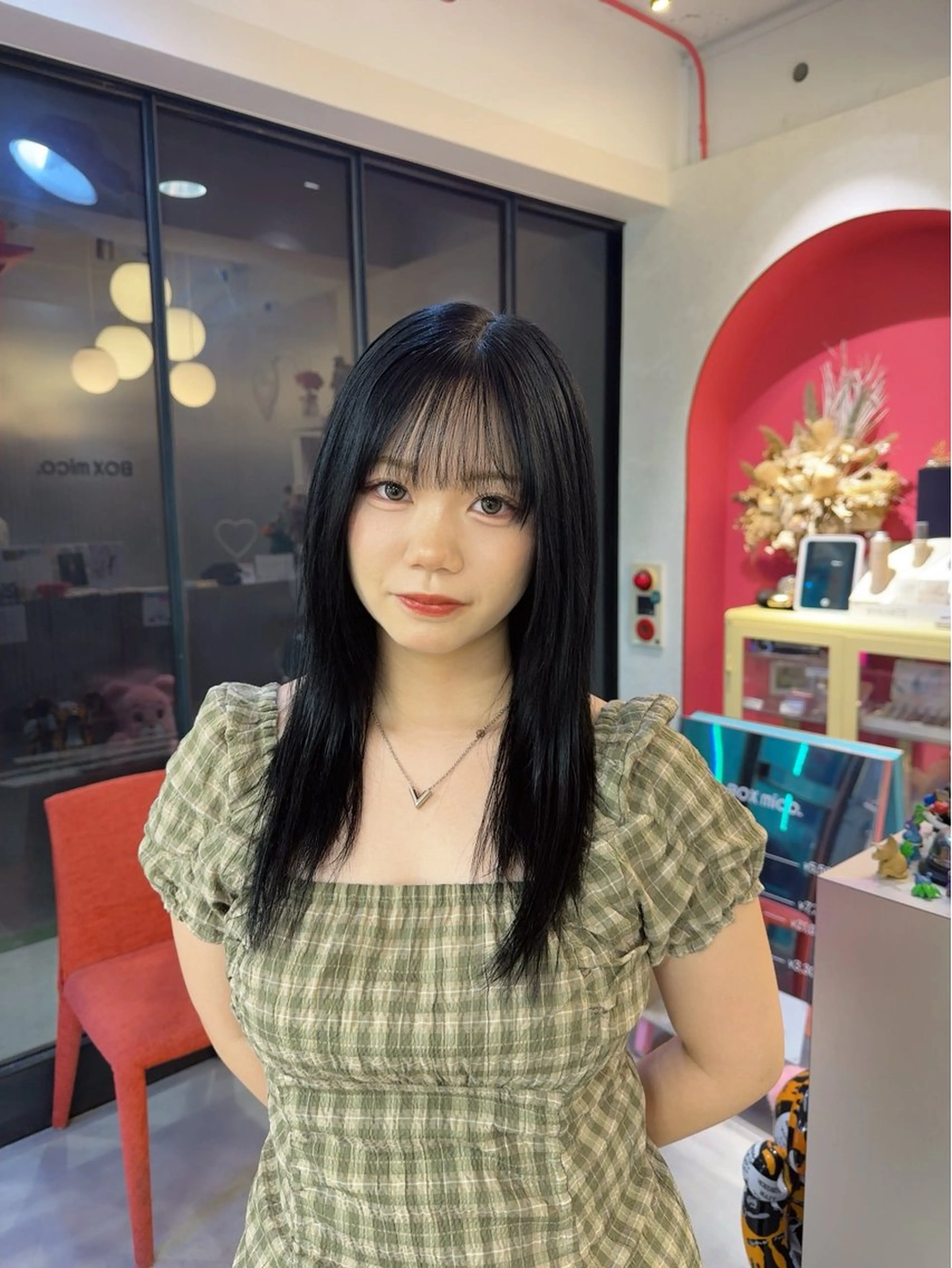 ロング カラー 黒髪 ブリーチ ヘアカラー Boxmico. / カカズ コトネのヘアスタイル