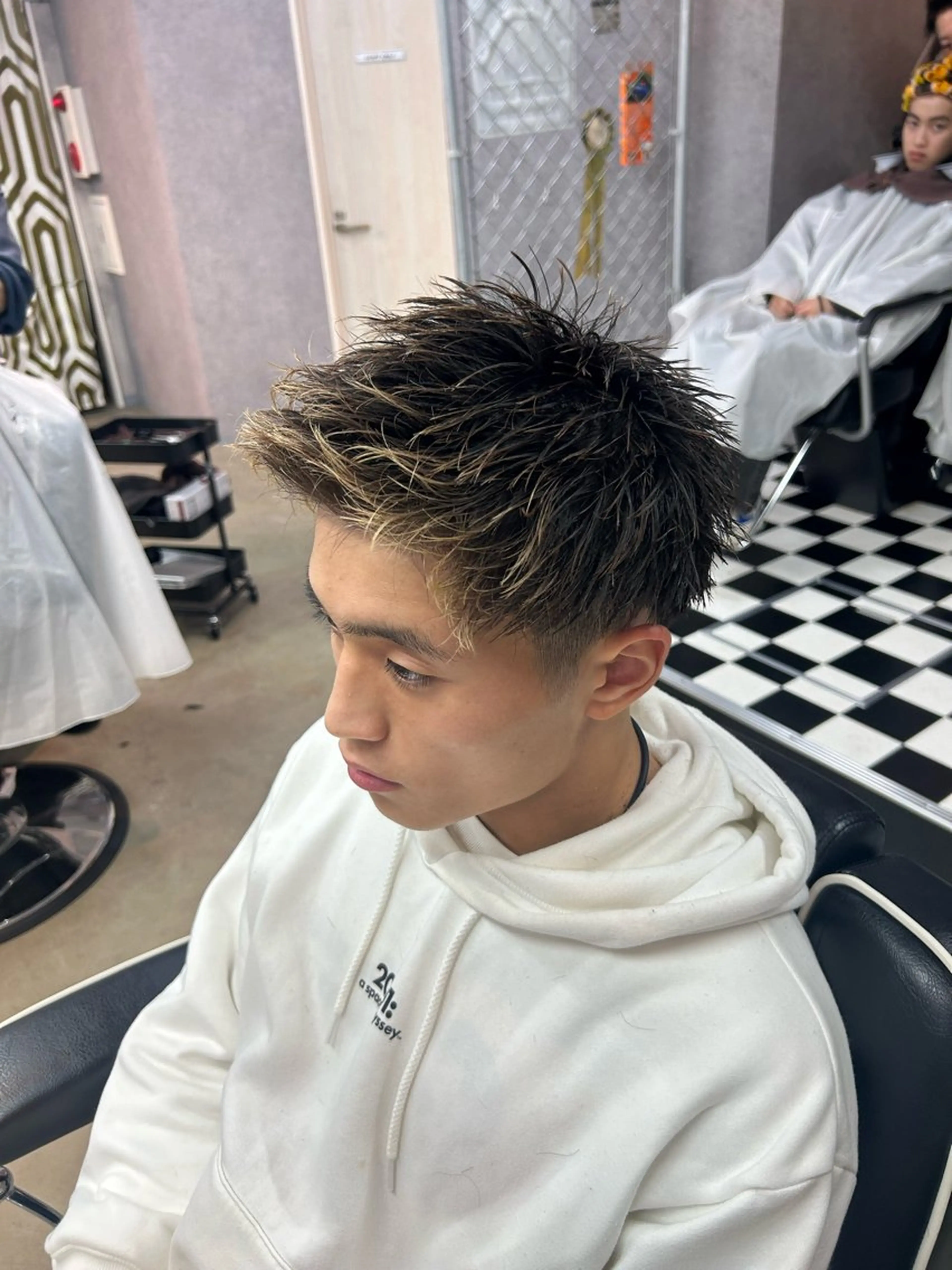 ミディアム カット 👑パーマの王様👑 【メンズ専門店】のヘアスタイル