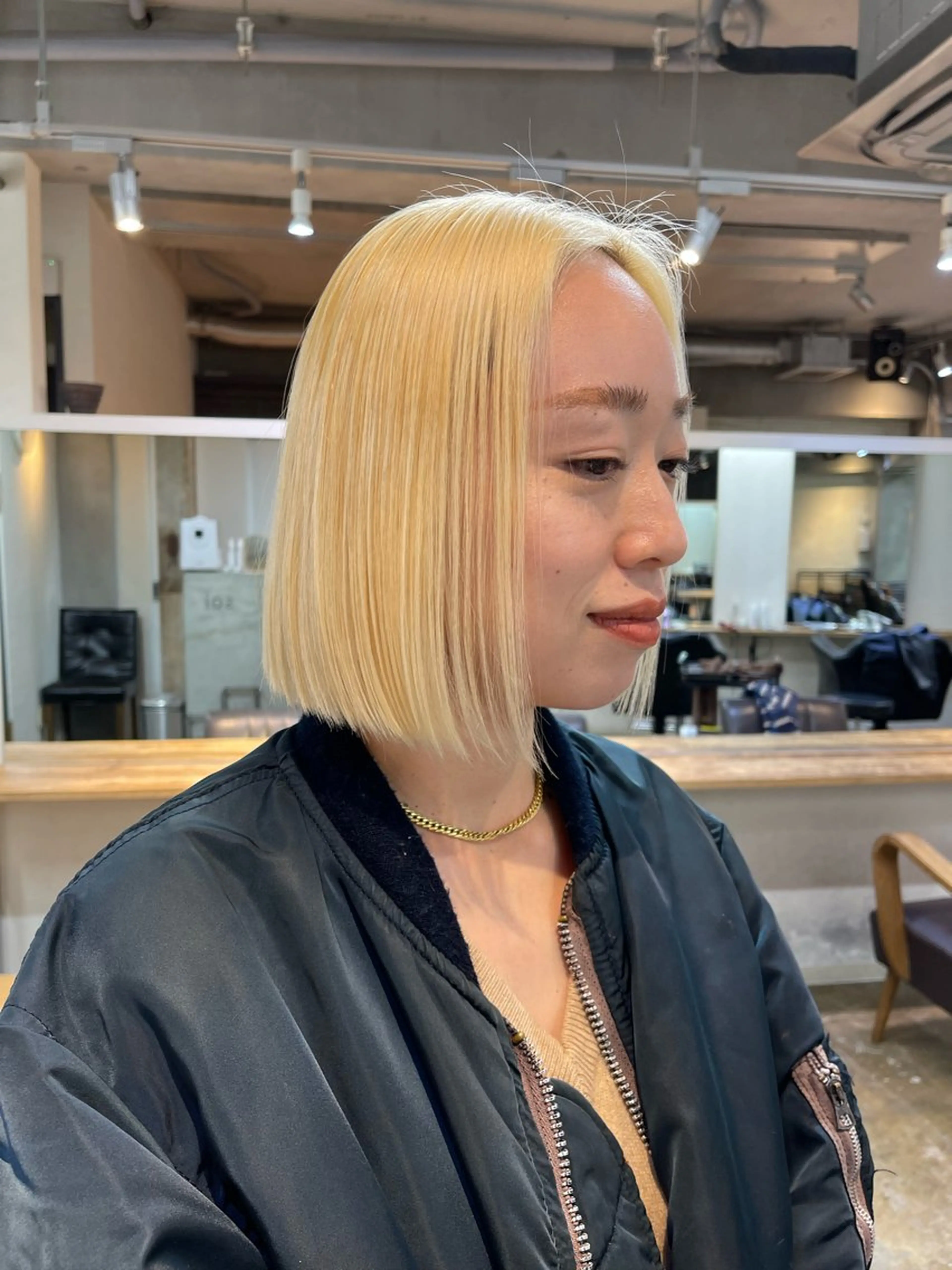 セミロング ボブ 髪質改善 カット ヘアカラー パーマ トリートメント ヘアセット 安部佑哉/ハイトーン /レイヤー/グランジのヘアスタイル