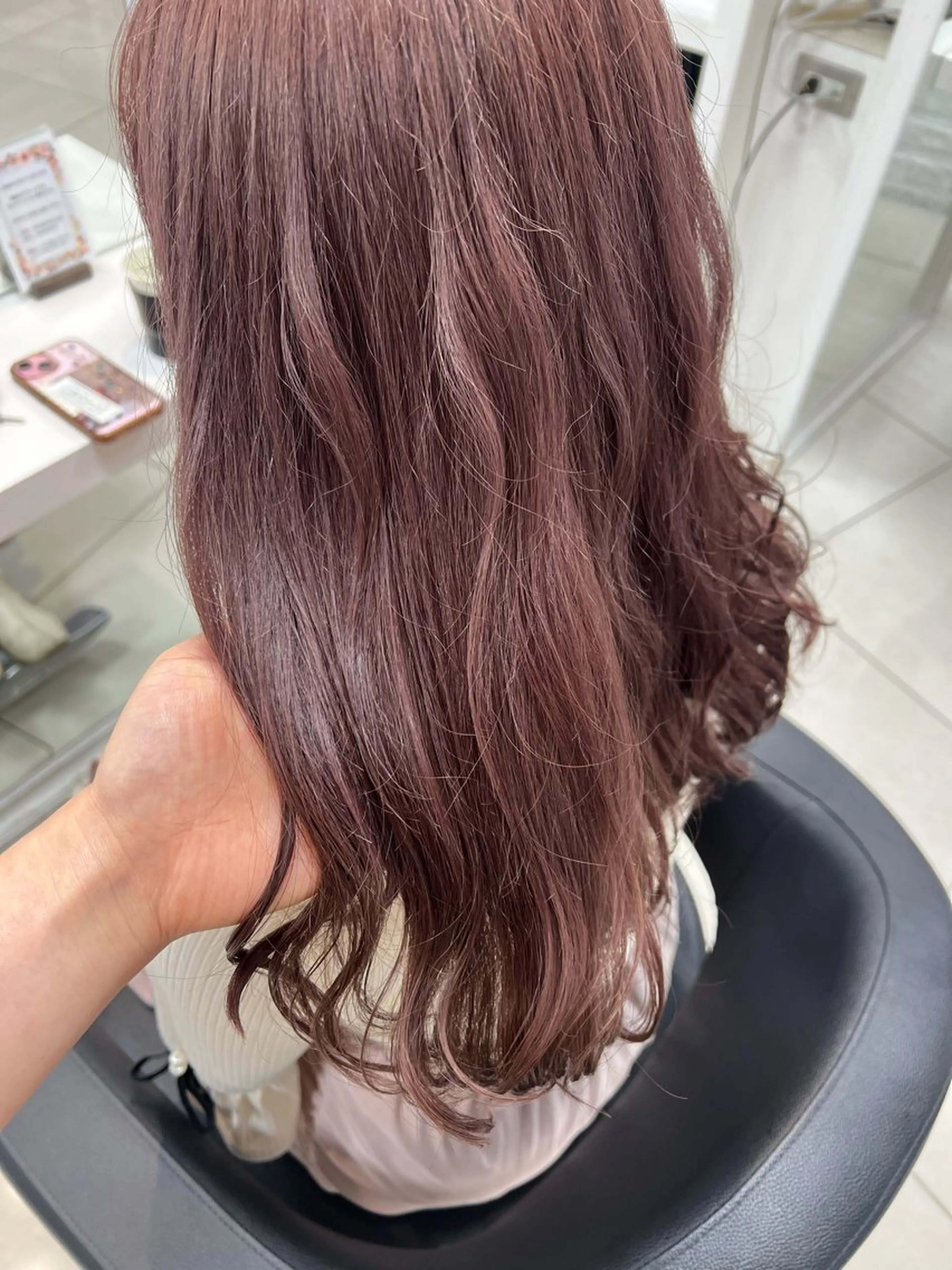セミロング カラー ベージュカラー ブリーチ ピンクカラー ピンクベージュ ヘアカラー トリートメント 【暖色カラー特化】 中山由梨のヘアスタイル