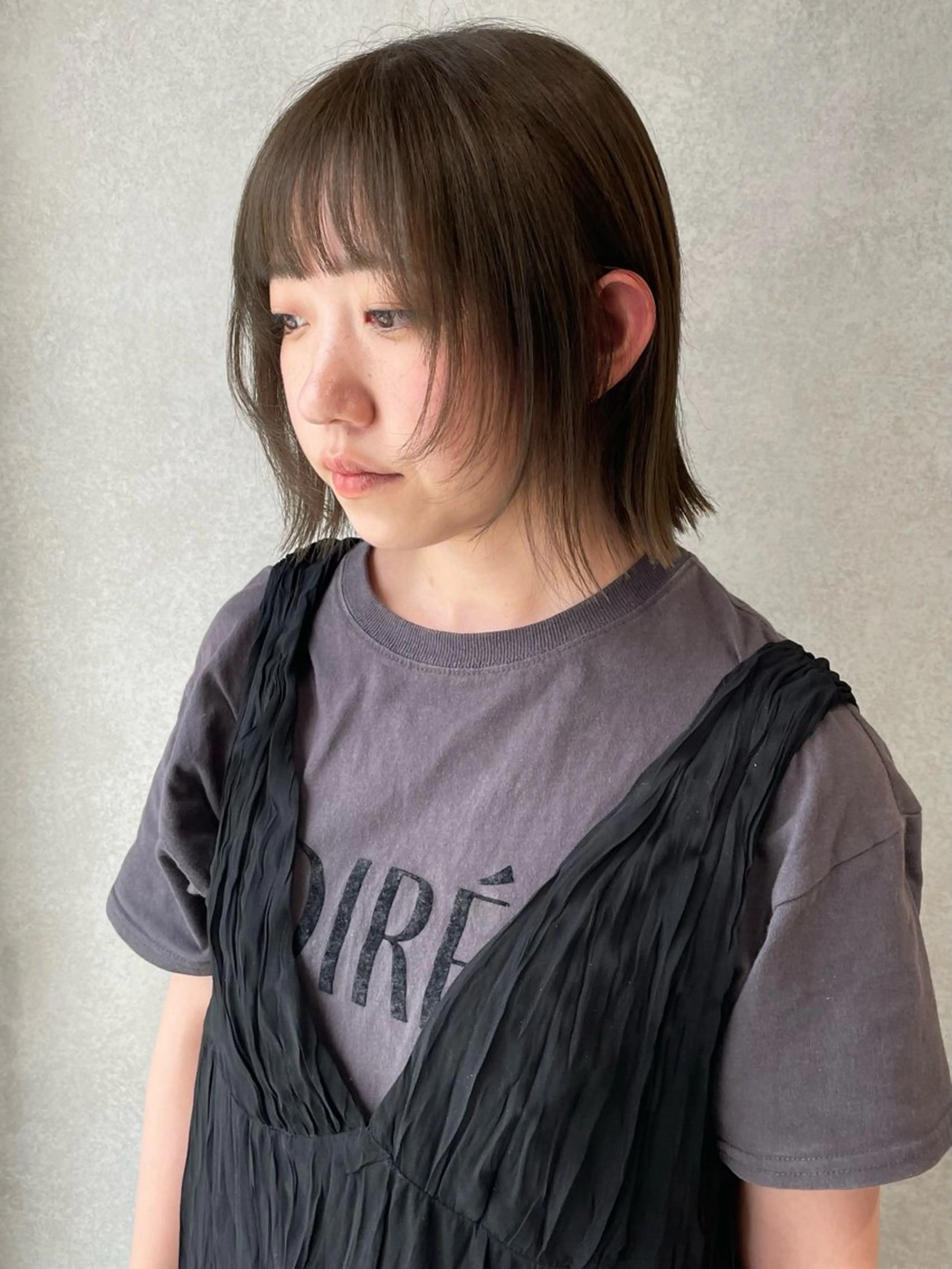 ミディアム カラー 顔周りカット カット ヘアカラー トリートメント yumemiレイヤー ‎✴︎ 透明感カラーのヘアスタイル