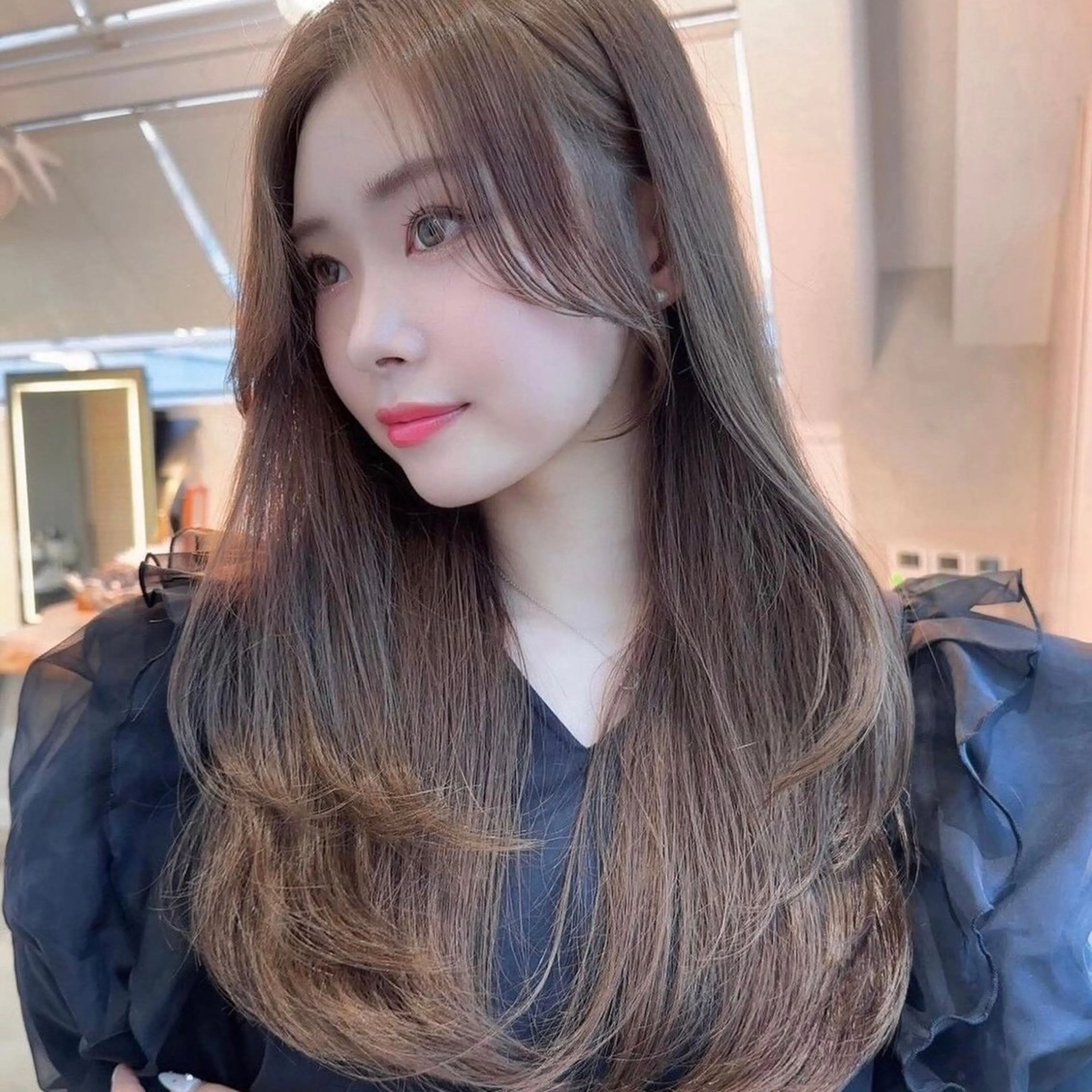 ロング 岡田準希/韓国/透明 感カラー/美髪矯正のヘアスタイル