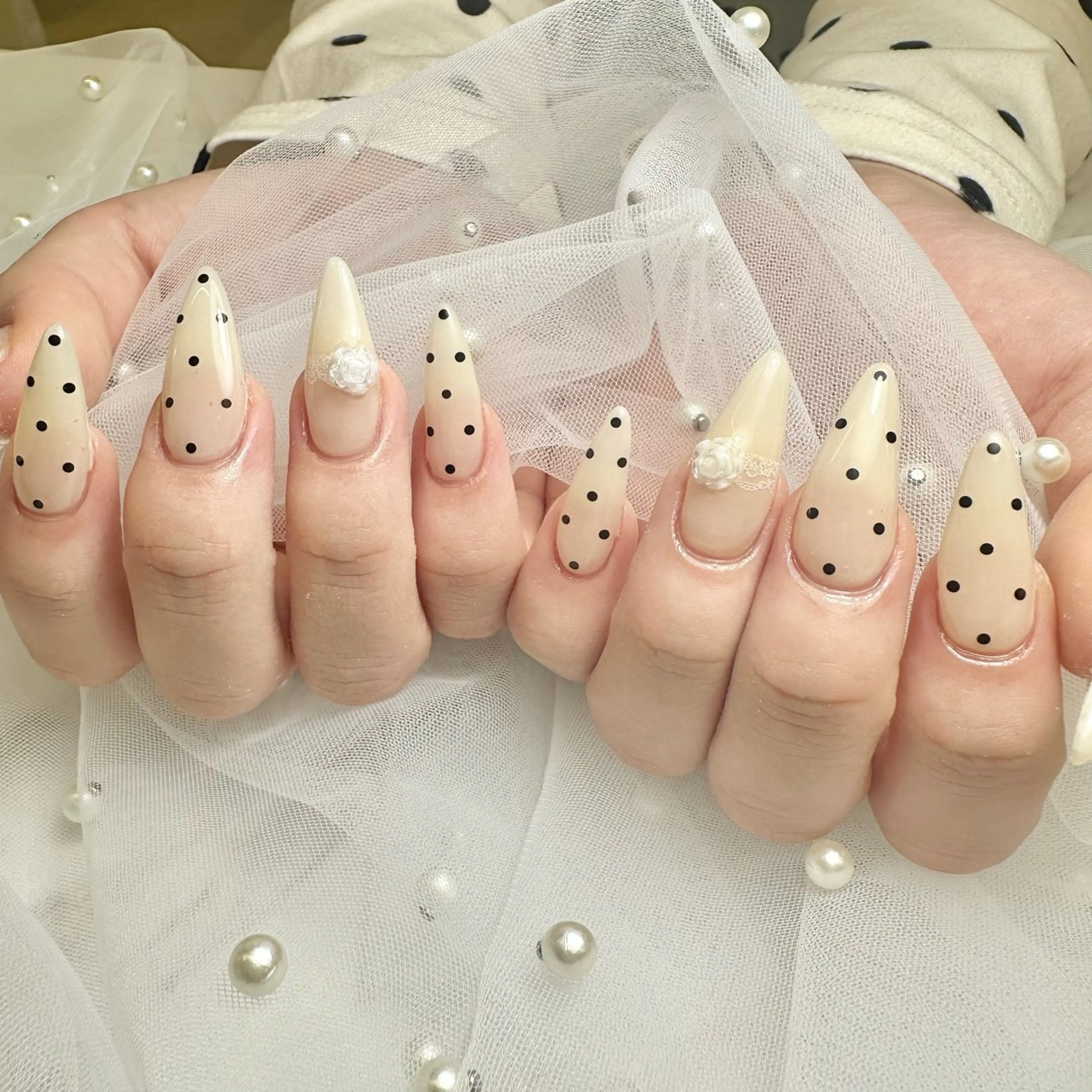 ネイル ハンドネイル nami🐰🎀 堺筋本町ネイルサロンのネイルデザイン