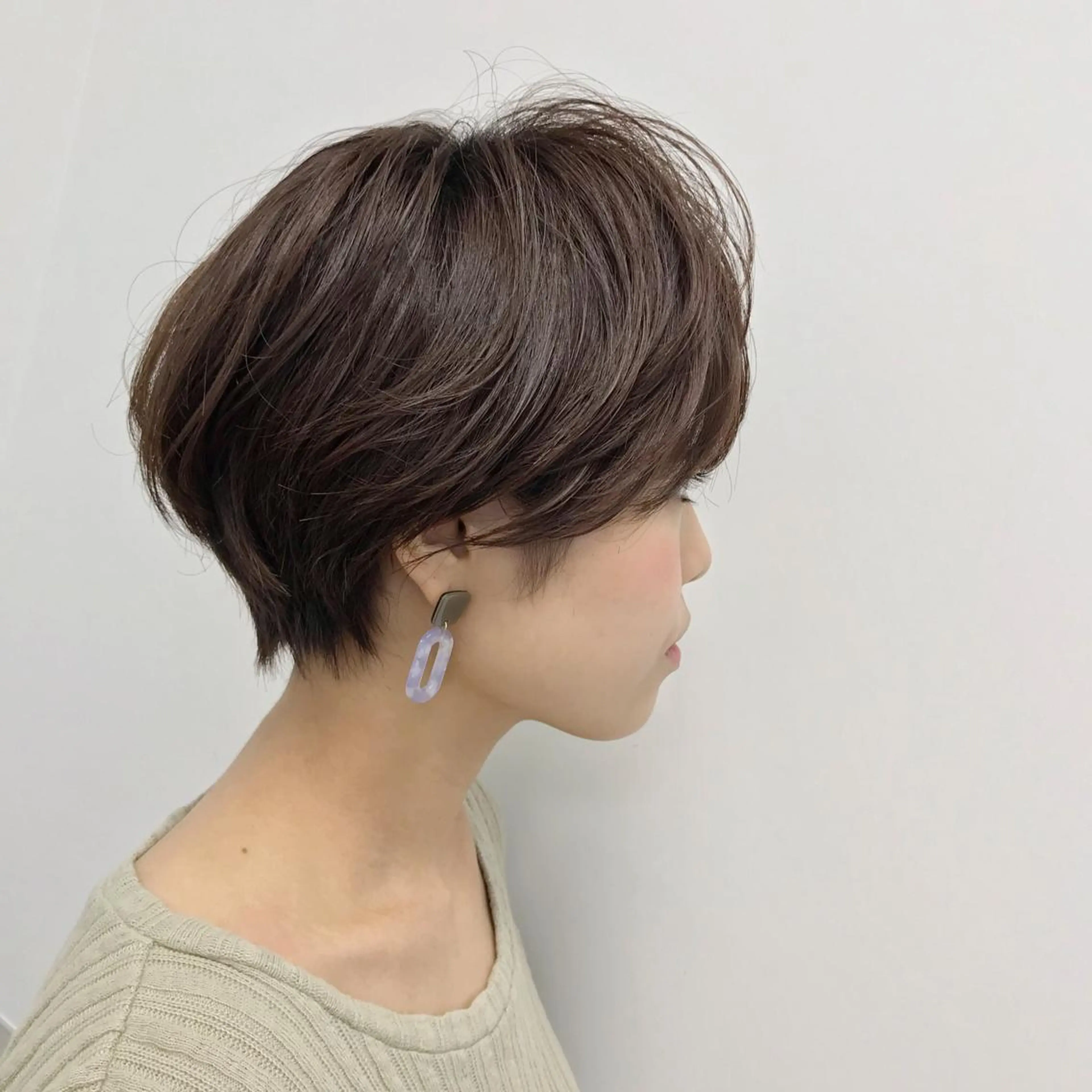 ショート カラー ショートヘア HARUNA🤍 大人ショートヘアのヘアスタイル