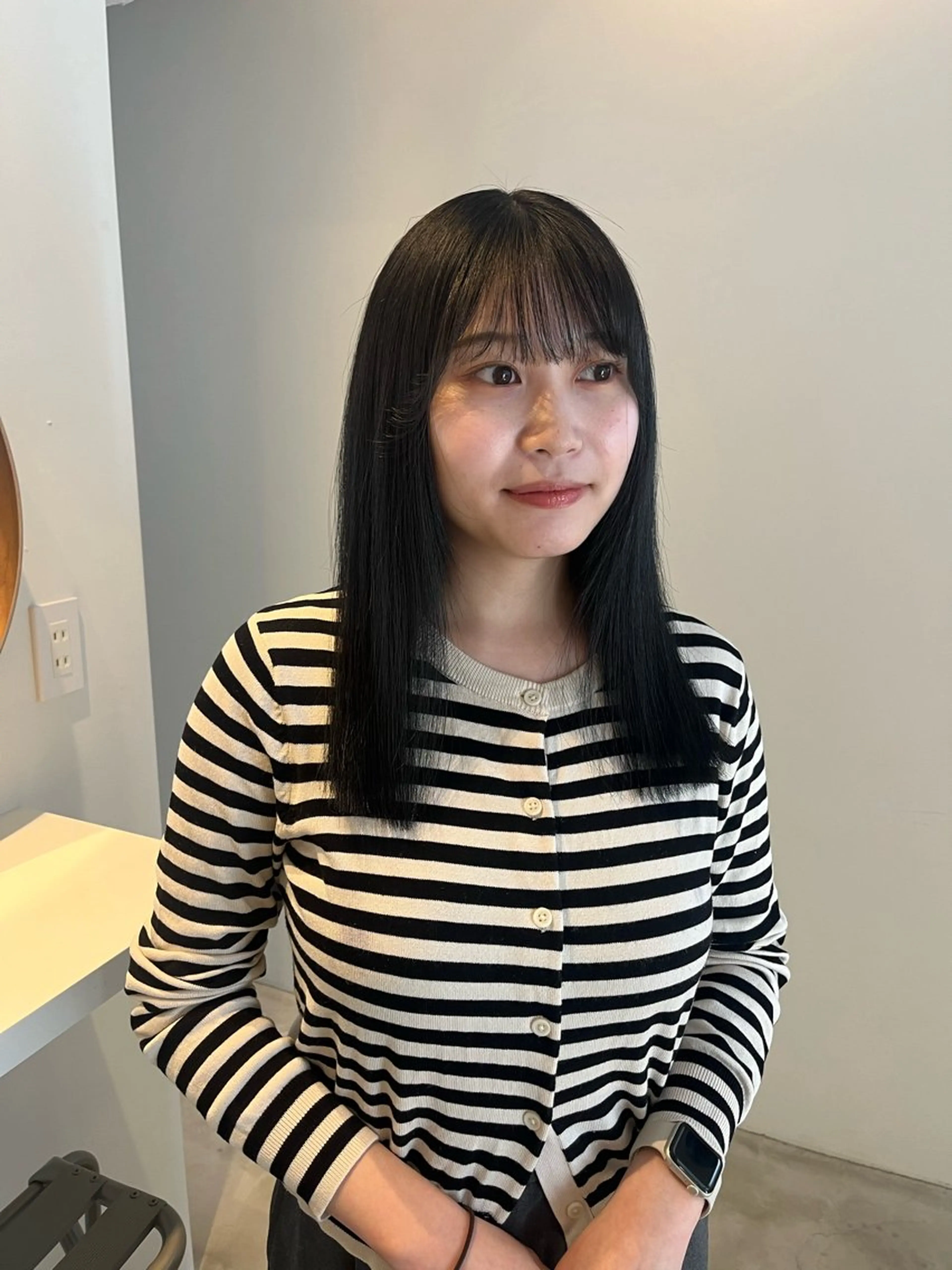 セミロング ALLYS 渋谷店所属・最高級の艶のある カラーmei🎨のヘアスタイル