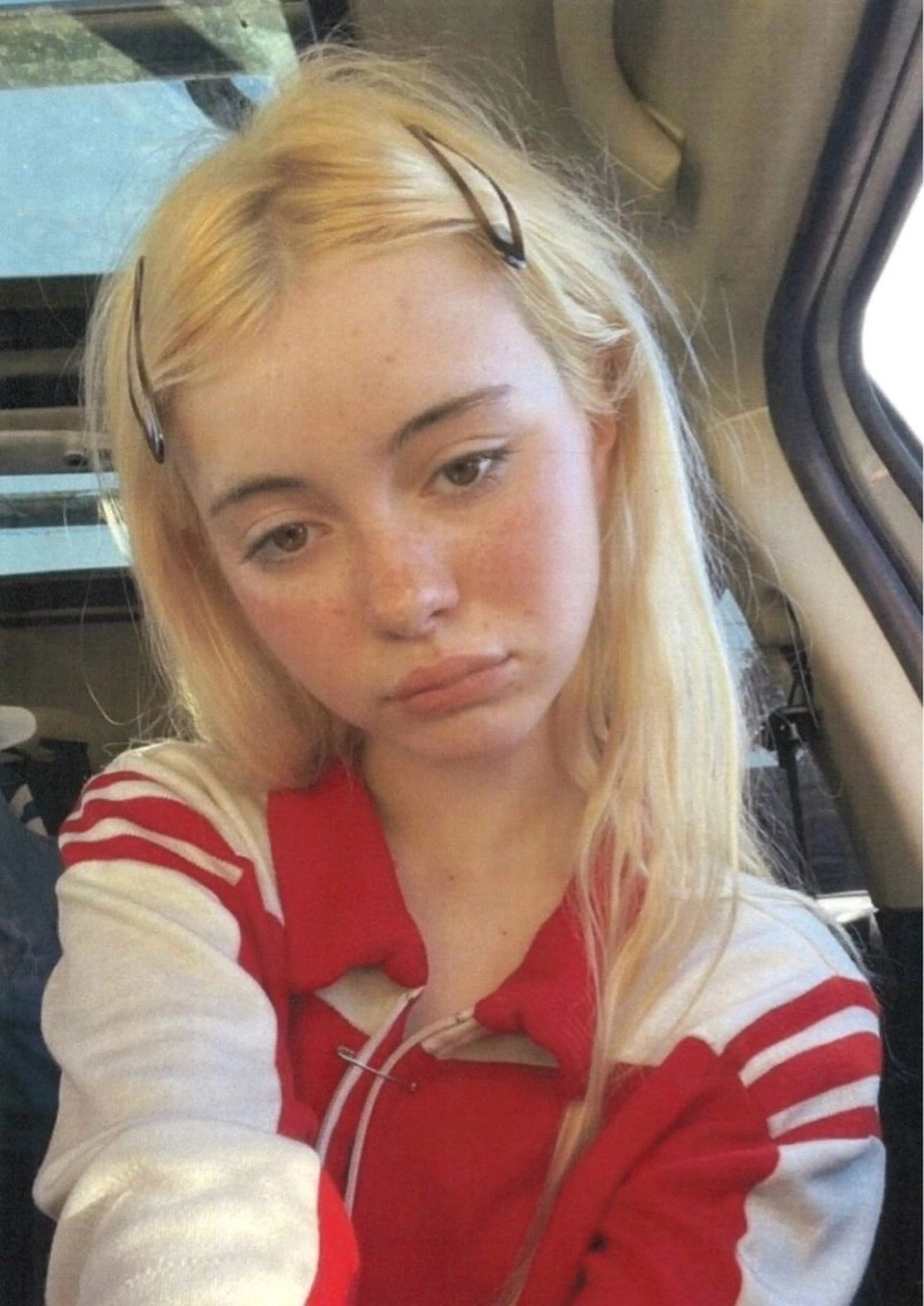 ロング レイヤー/ベージュ mikuのヘアスタイル