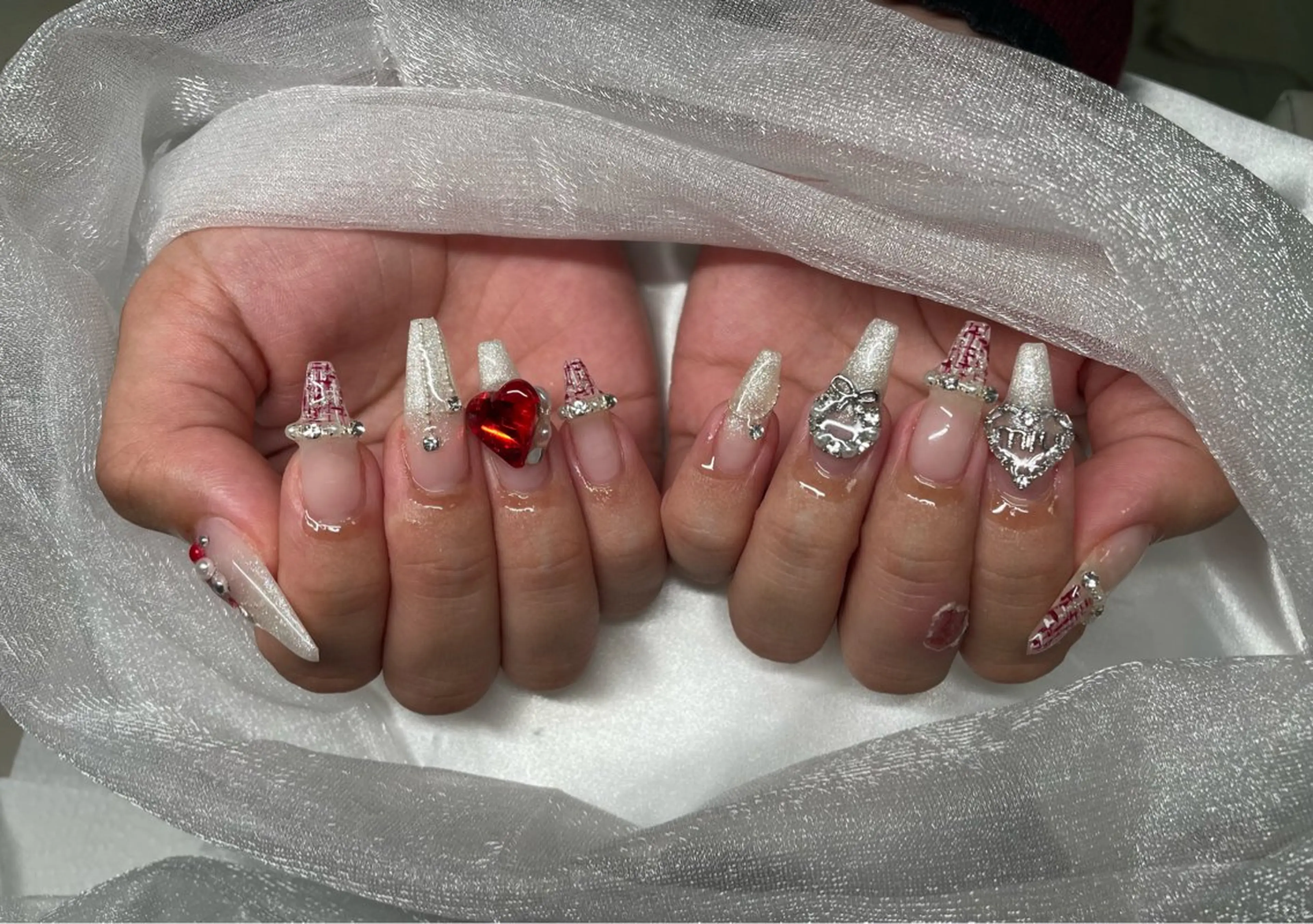 ネイル ハンドネイル Roi〈ロワ〉 Minakoのネイルデザイン