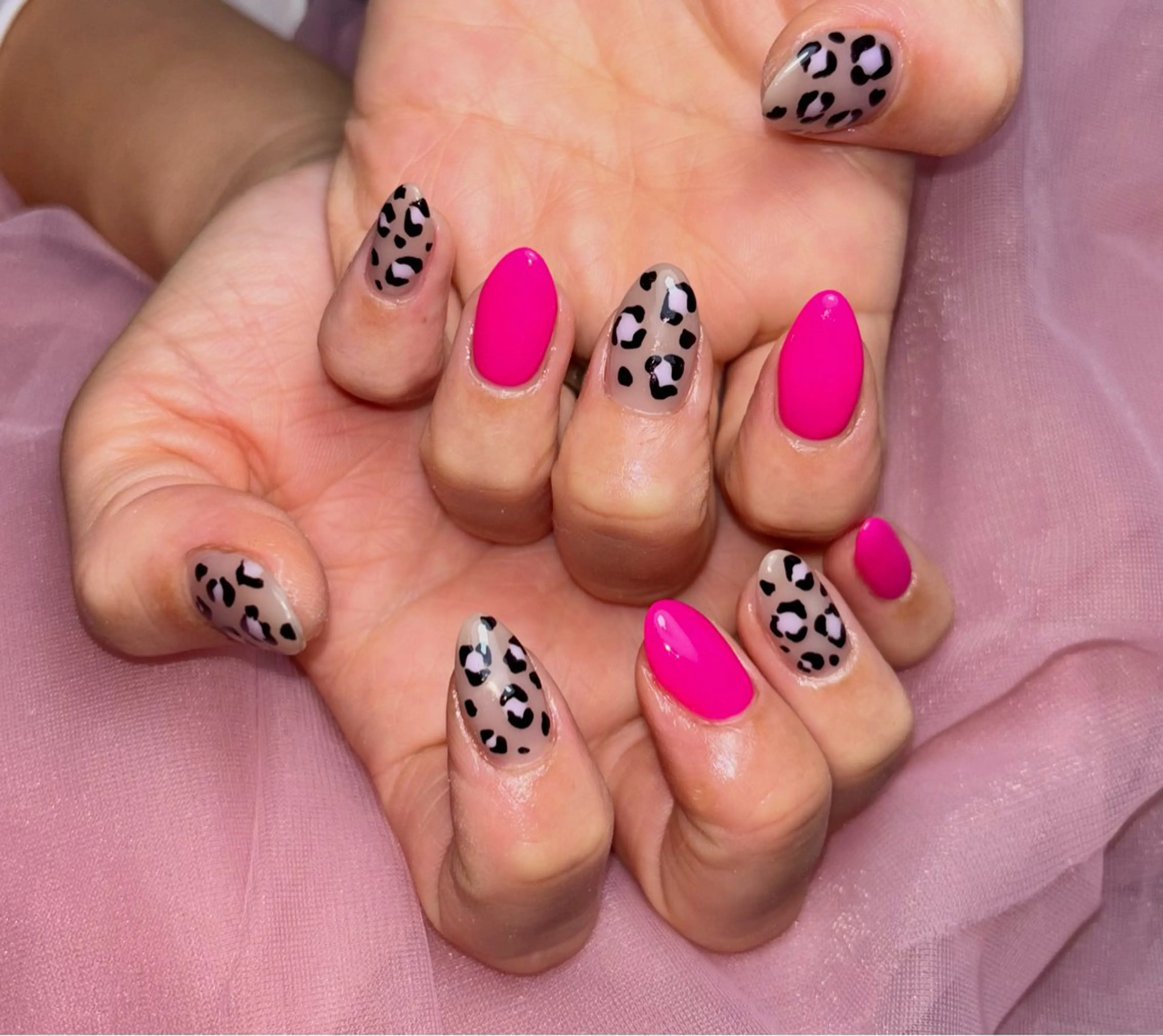 ネイル ハンドネイル 𝐁𝐞𝐥𝐥 𝐦𝐞のネイルデザイン