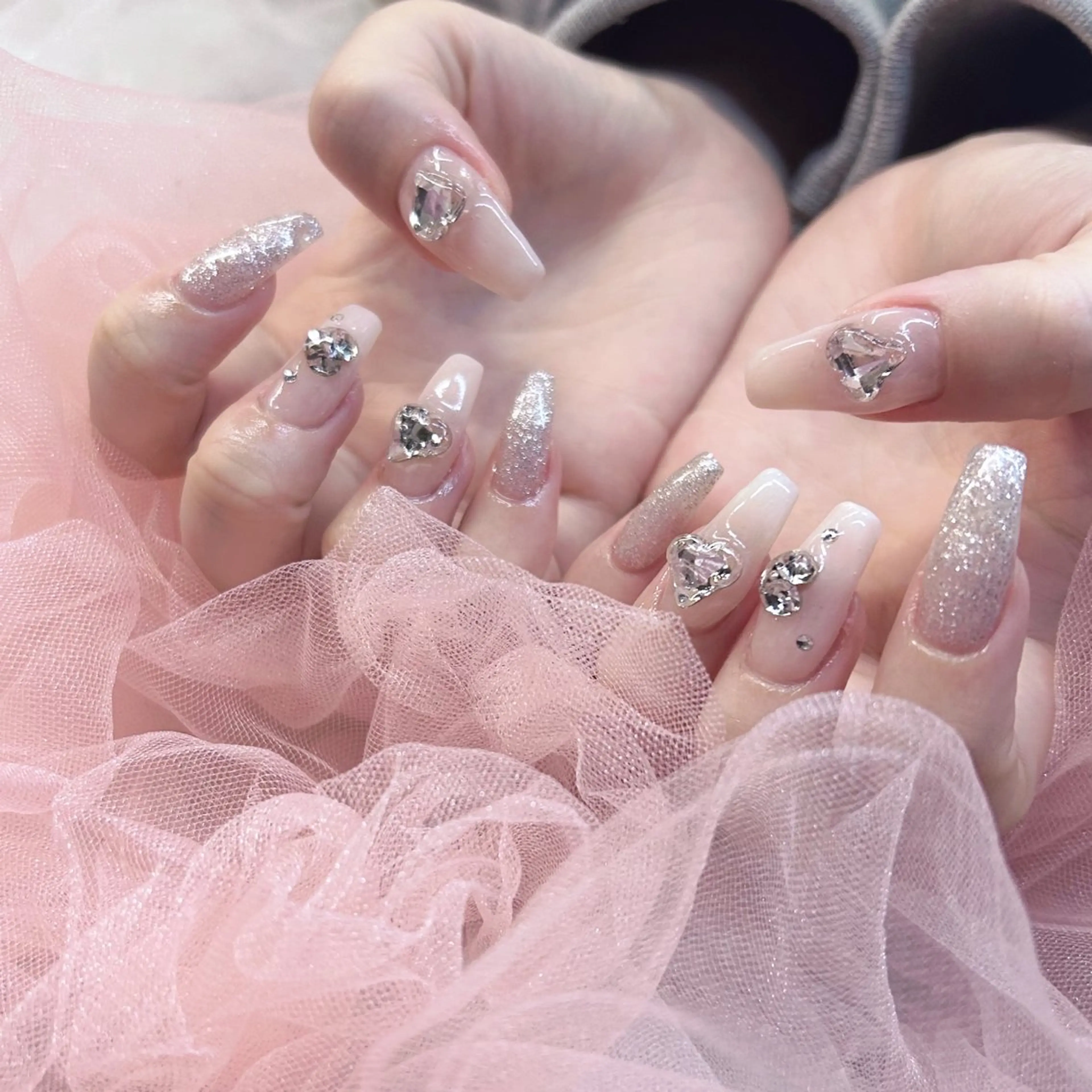 ネイル キラキラネイル EMANON心斎橋店所属・大阪心斎橋ネイル/ hinataのネイルデザイン