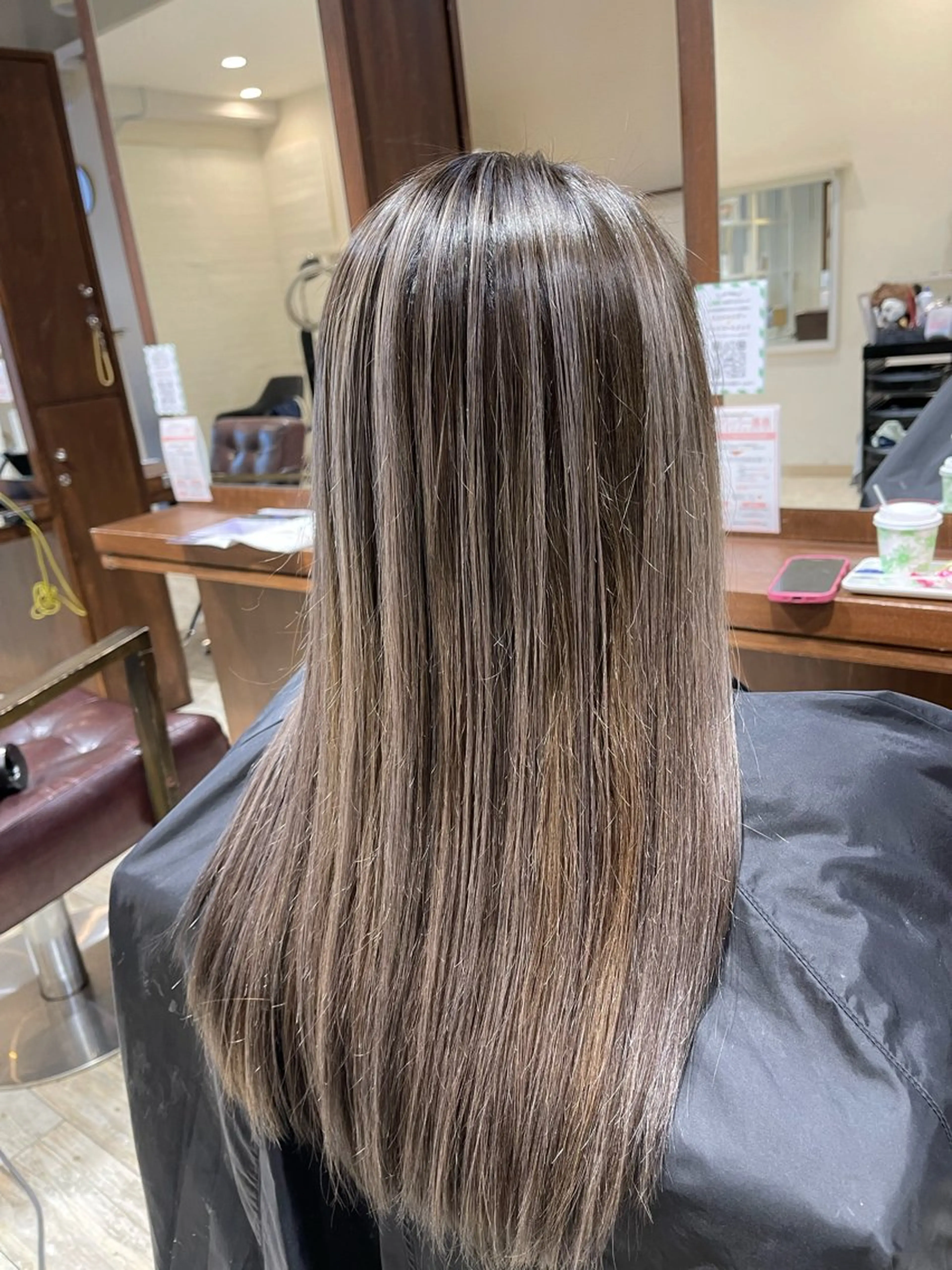 ミディアム カラー カット ヘアカラー トリートメント Che'ri所属・海外レイヤー/ レイヤーカット/和田のヘアスタイル