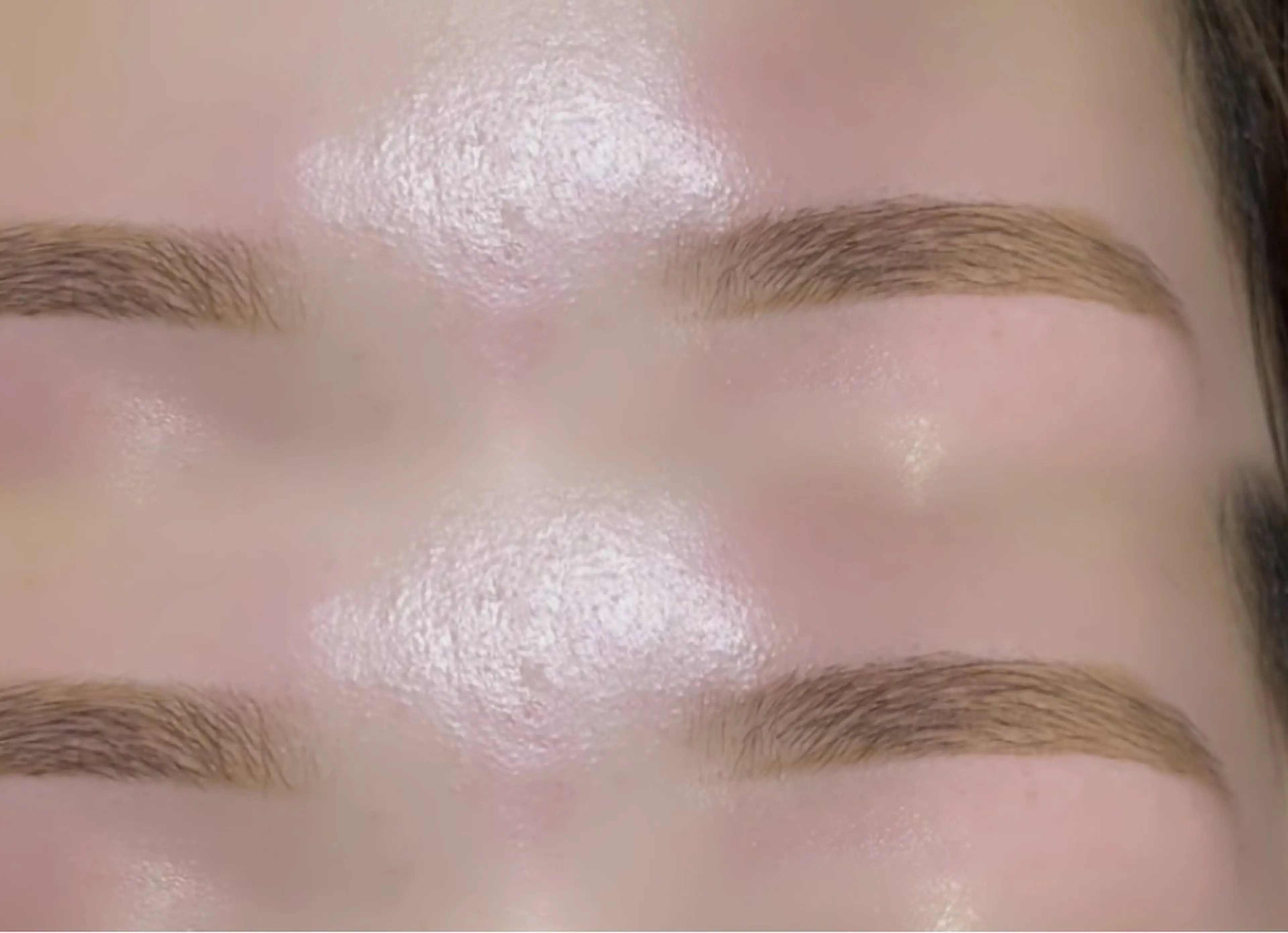 【女性限定】アイブロウWAX+間引き+仕上げメイク付きの写真