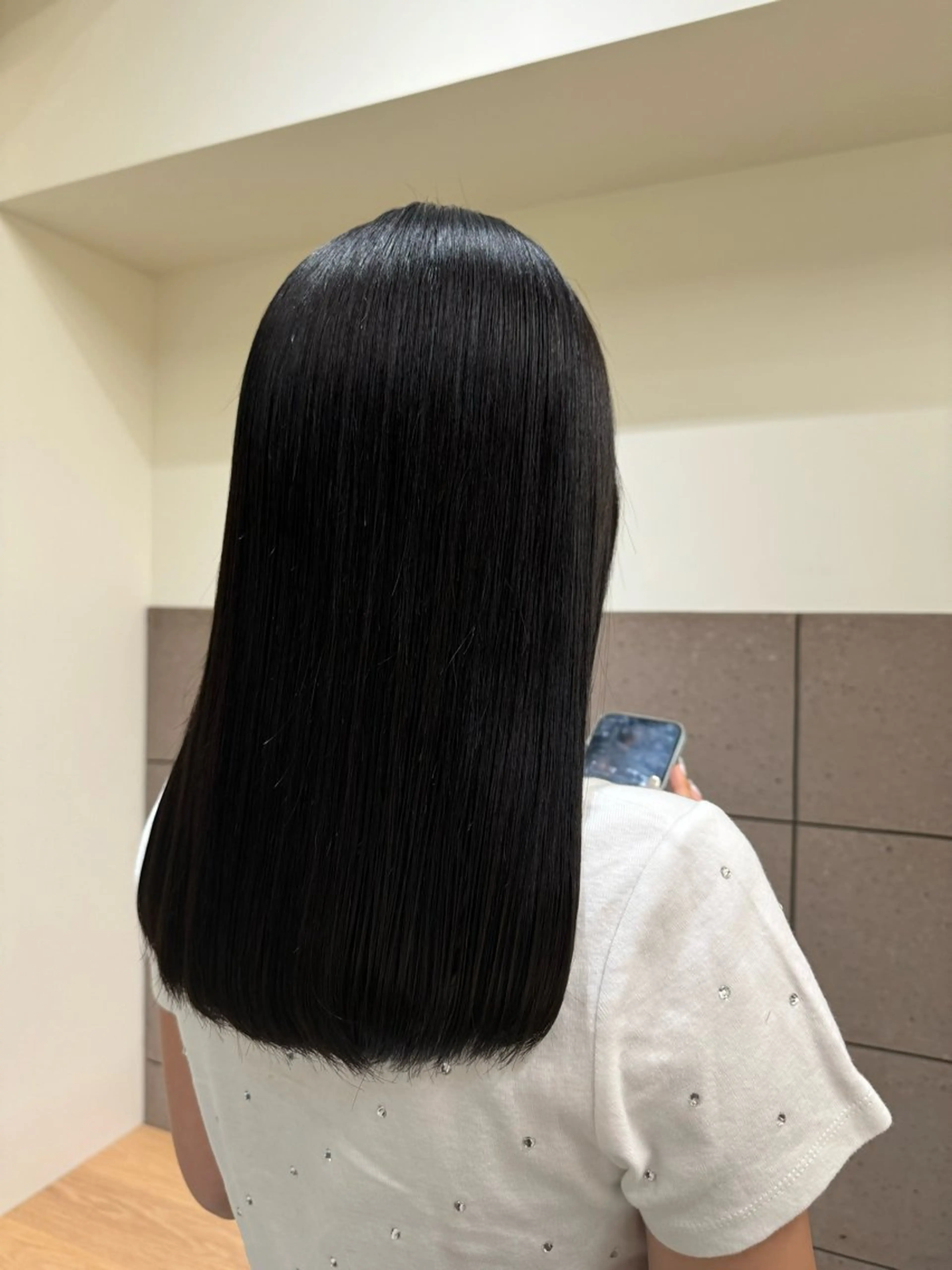 落とせる黒染め!!オフブラック限定メニュー🖤.*・゚の写真