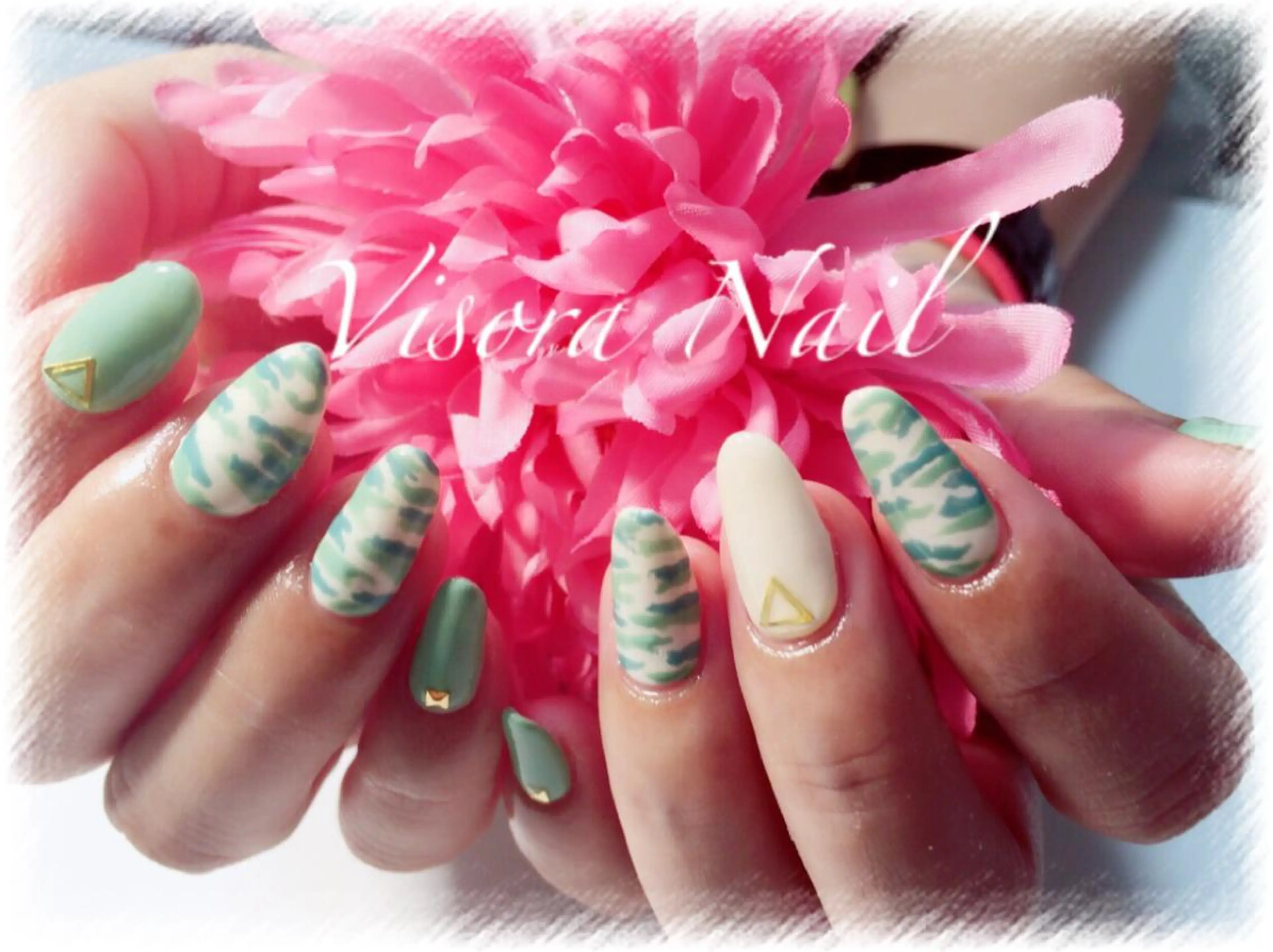 ネイル ハンドネイル 美SORA ～ｳﾞｨｿﾗ～のネイルデザイン