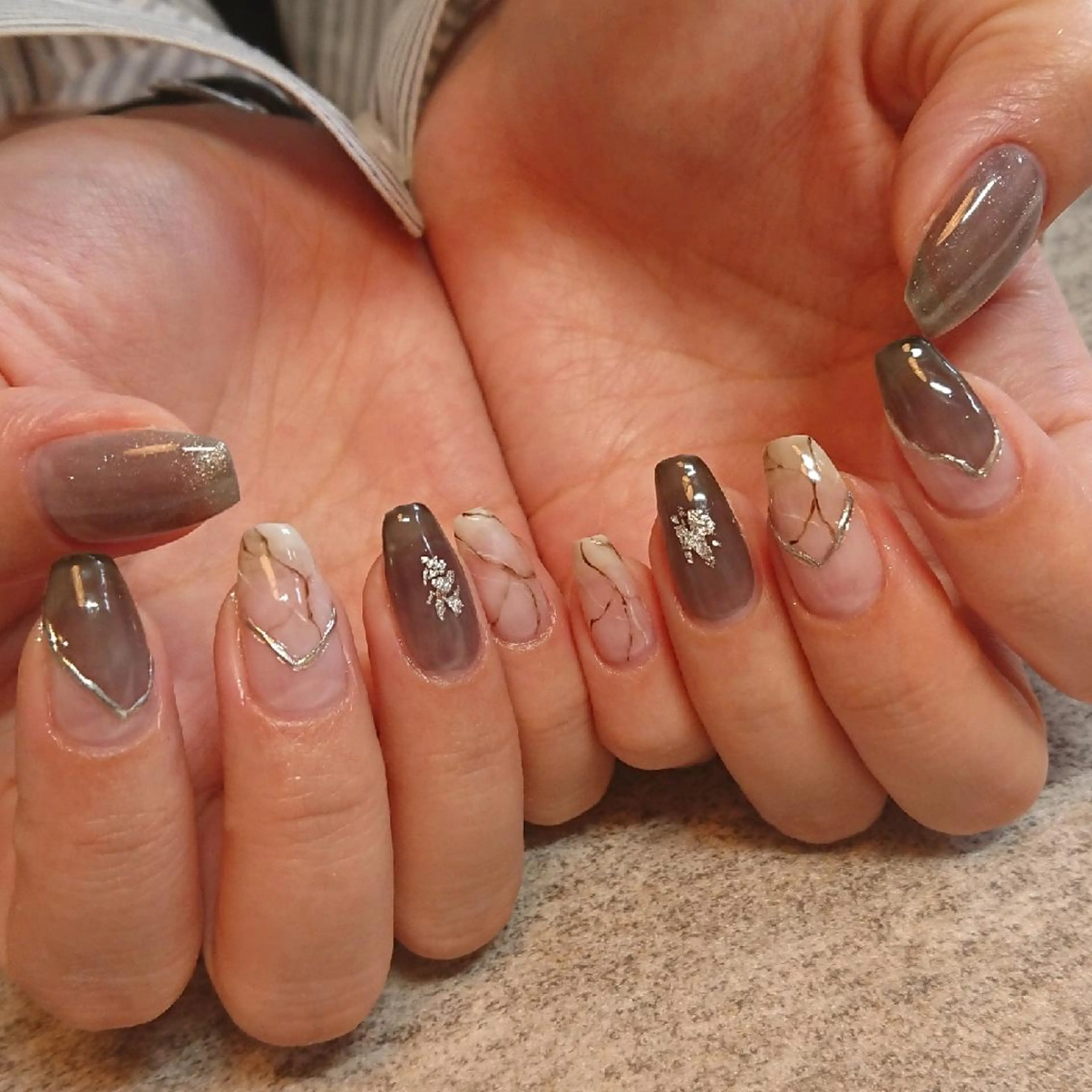 ネイル 大理石ネイル(マーブル) ジェヌインネイル 河内のネイルデザイン