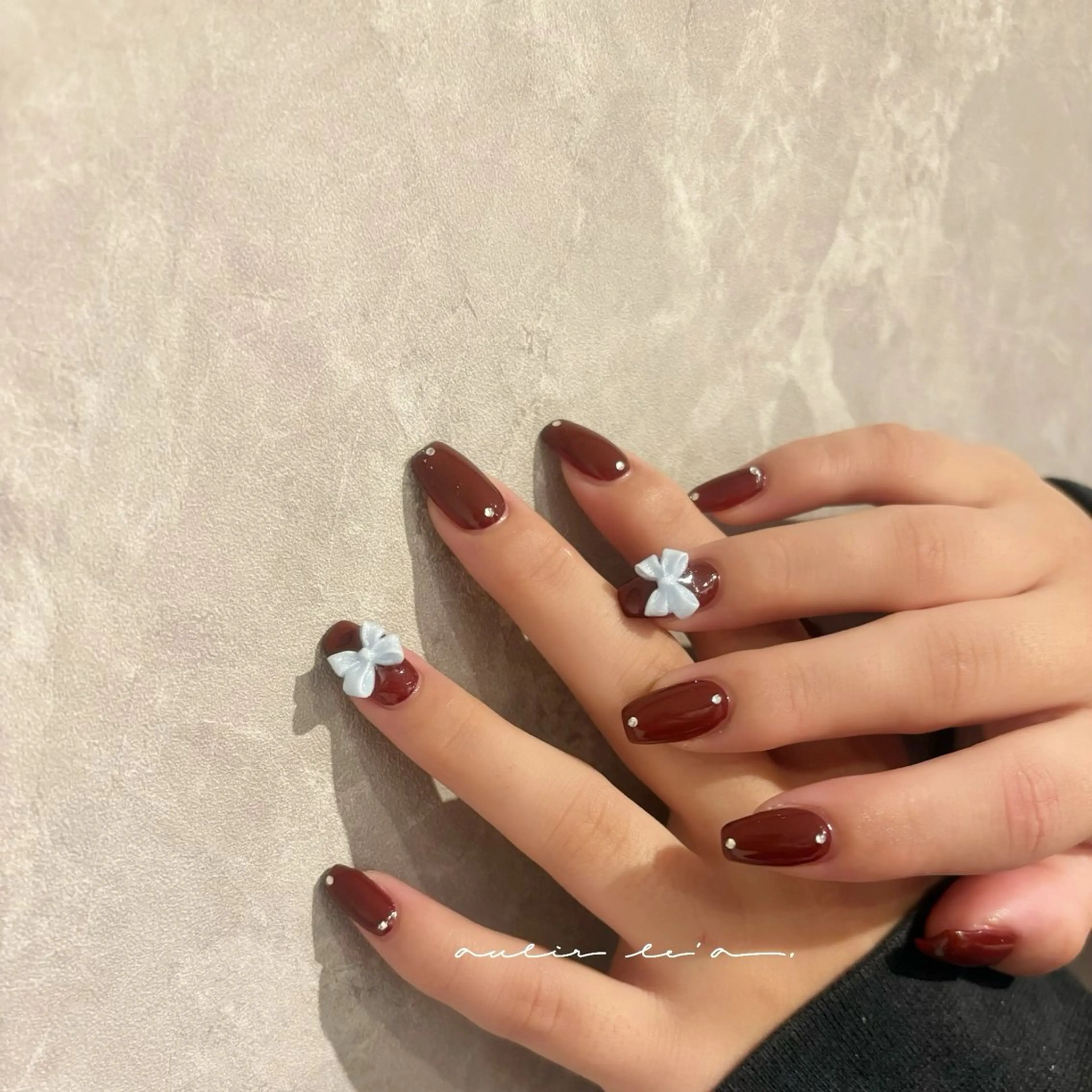 ショート ハンドネイル aulir   le'a（ｱｳﾘｰﾚｱ）所属・aulir le'a 【ｱｳﾘｰﾚｱ】のネイルデザイン