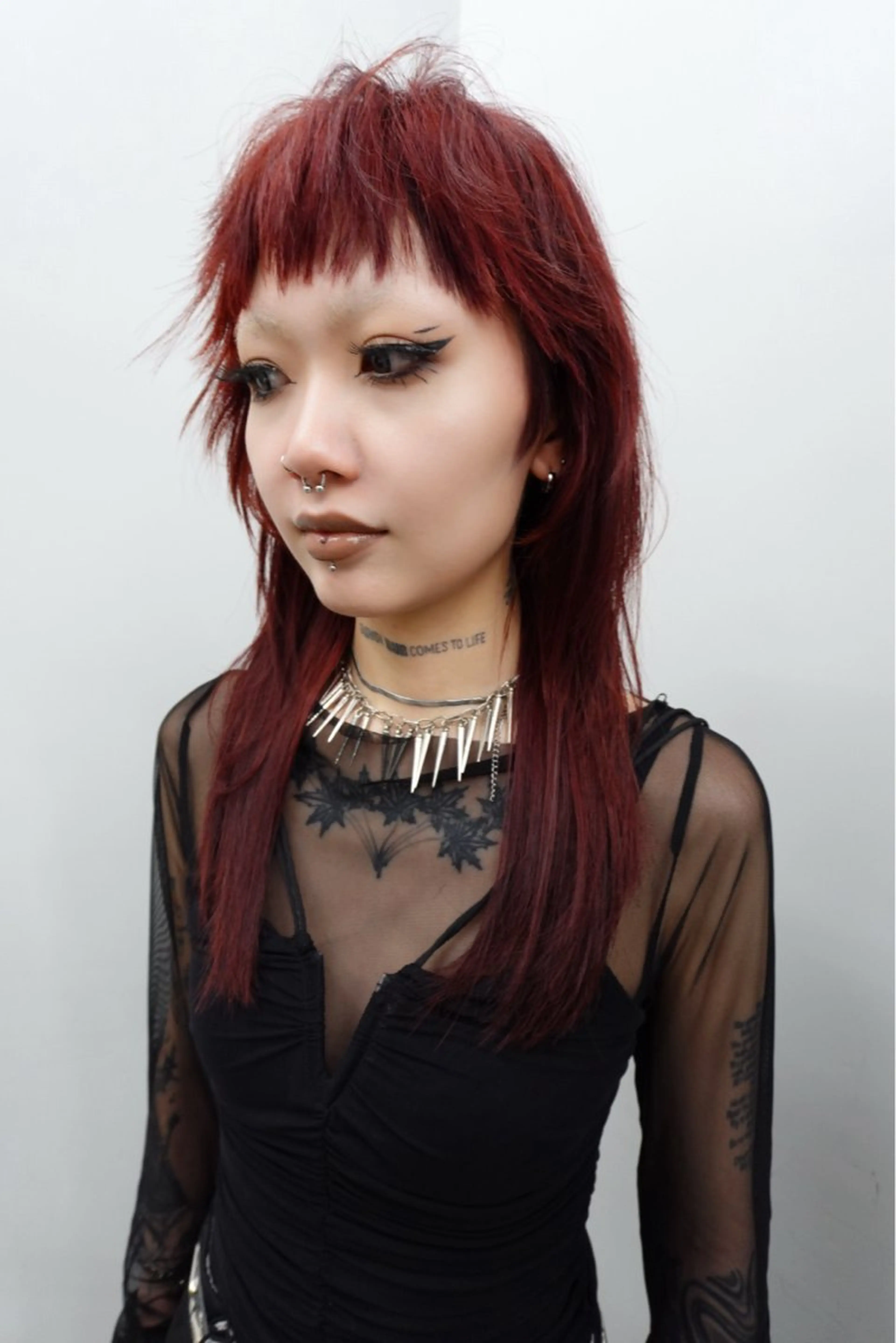 セミロング ハッシュカット 韓国風ヘア レイヤーカット カット ヘアカラー トリートメント 表参道ハイトーン 韓国ヘア長田雄希のヘアスタイル