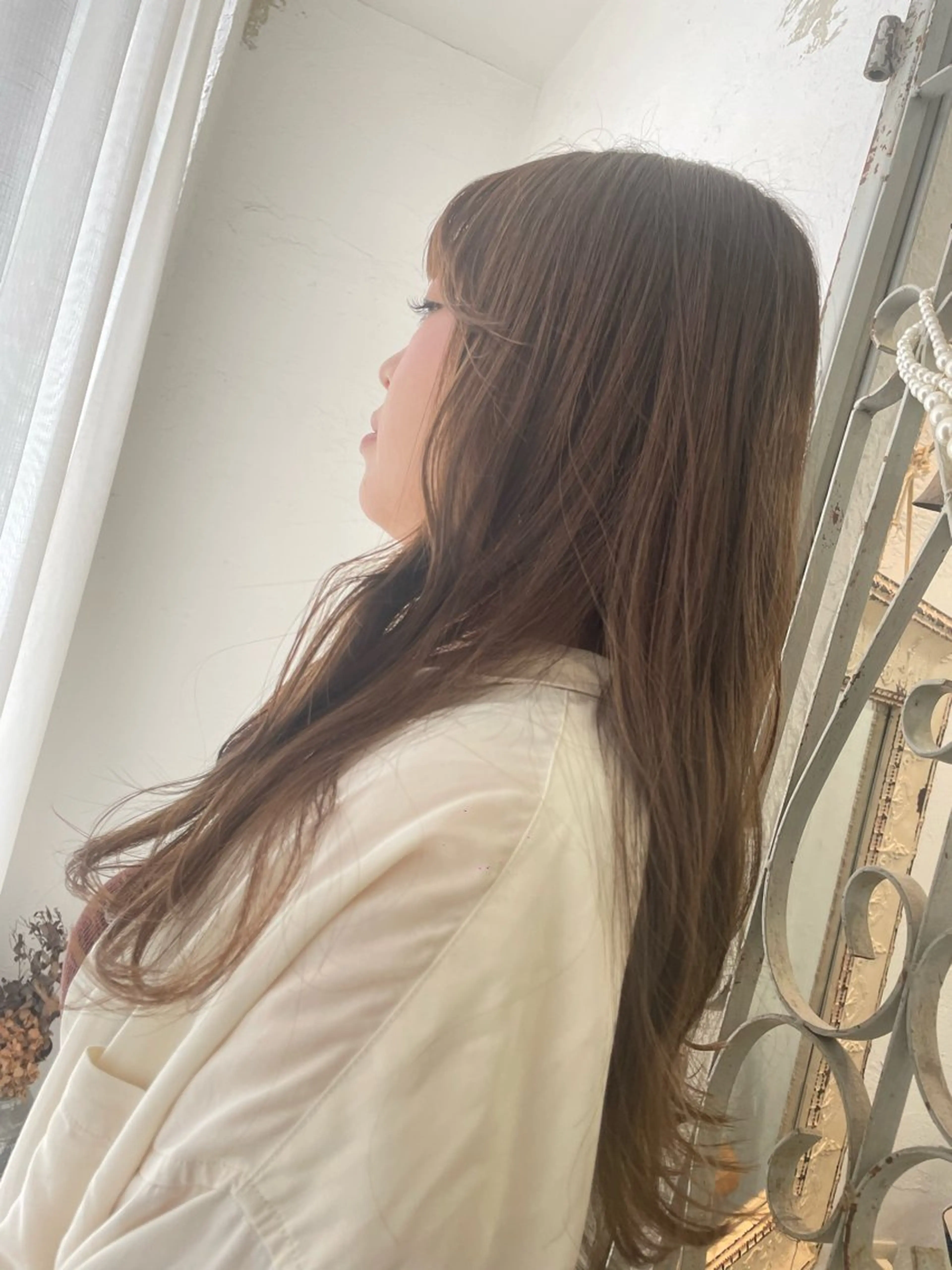 ロング カラー ベージュカラー カット ヘアカラー fio マナミのヘアスタイル