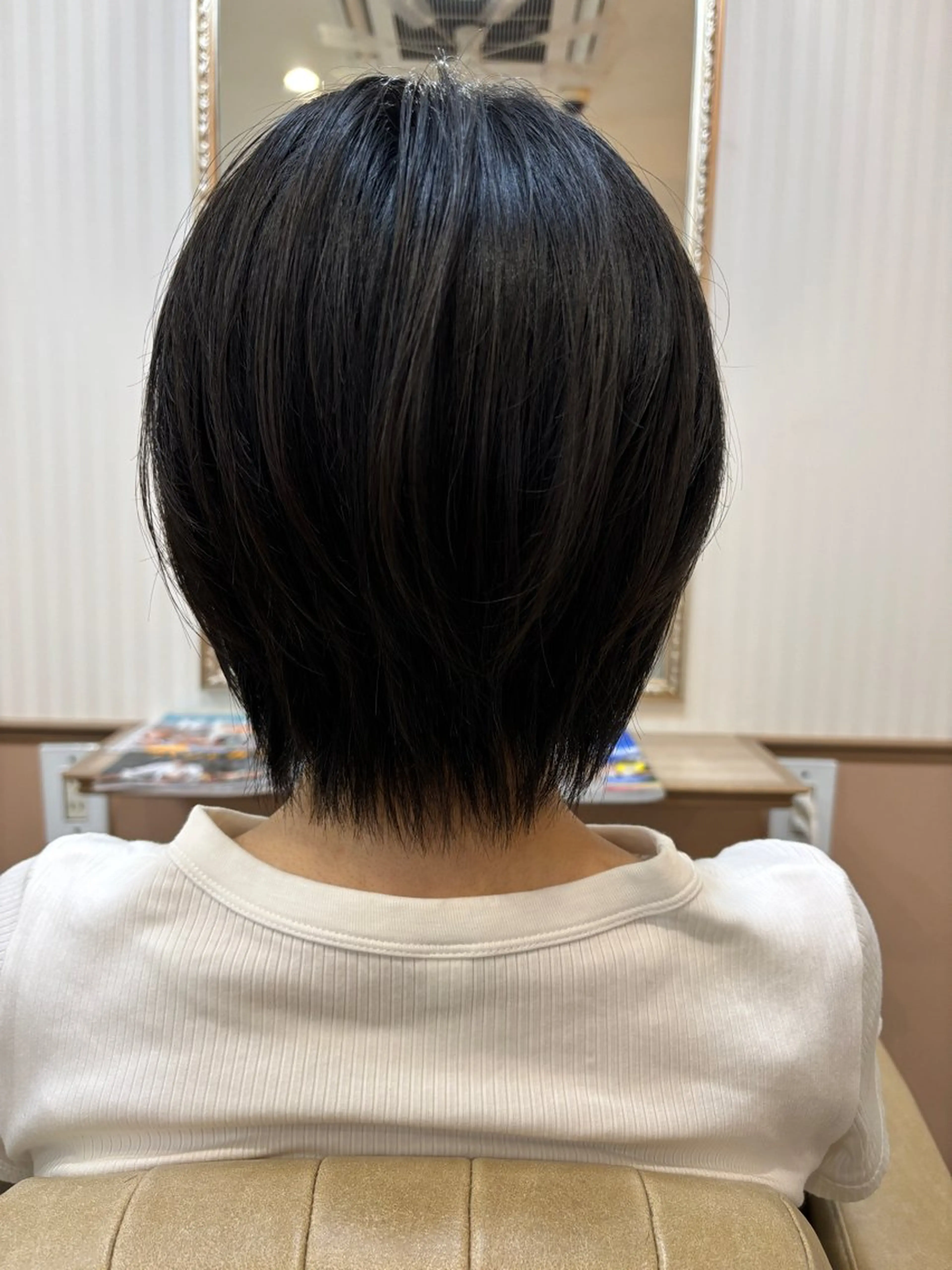 ショート シンセティックヘアデザイン所属・吉井 愛のヘアスタイル