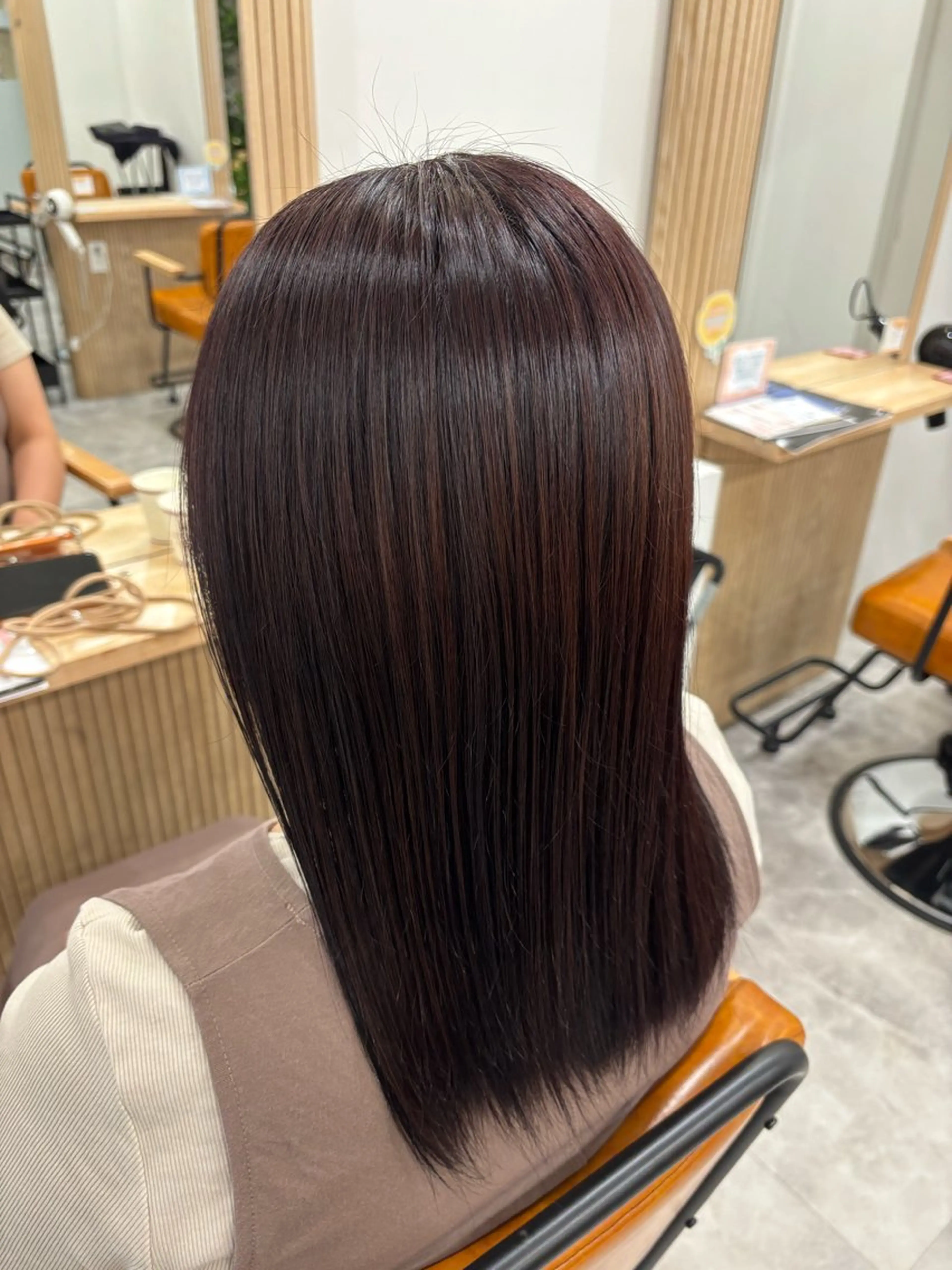 就活や新生活の為の落ちる暗染めカラー💁🏻‍♀️の写真