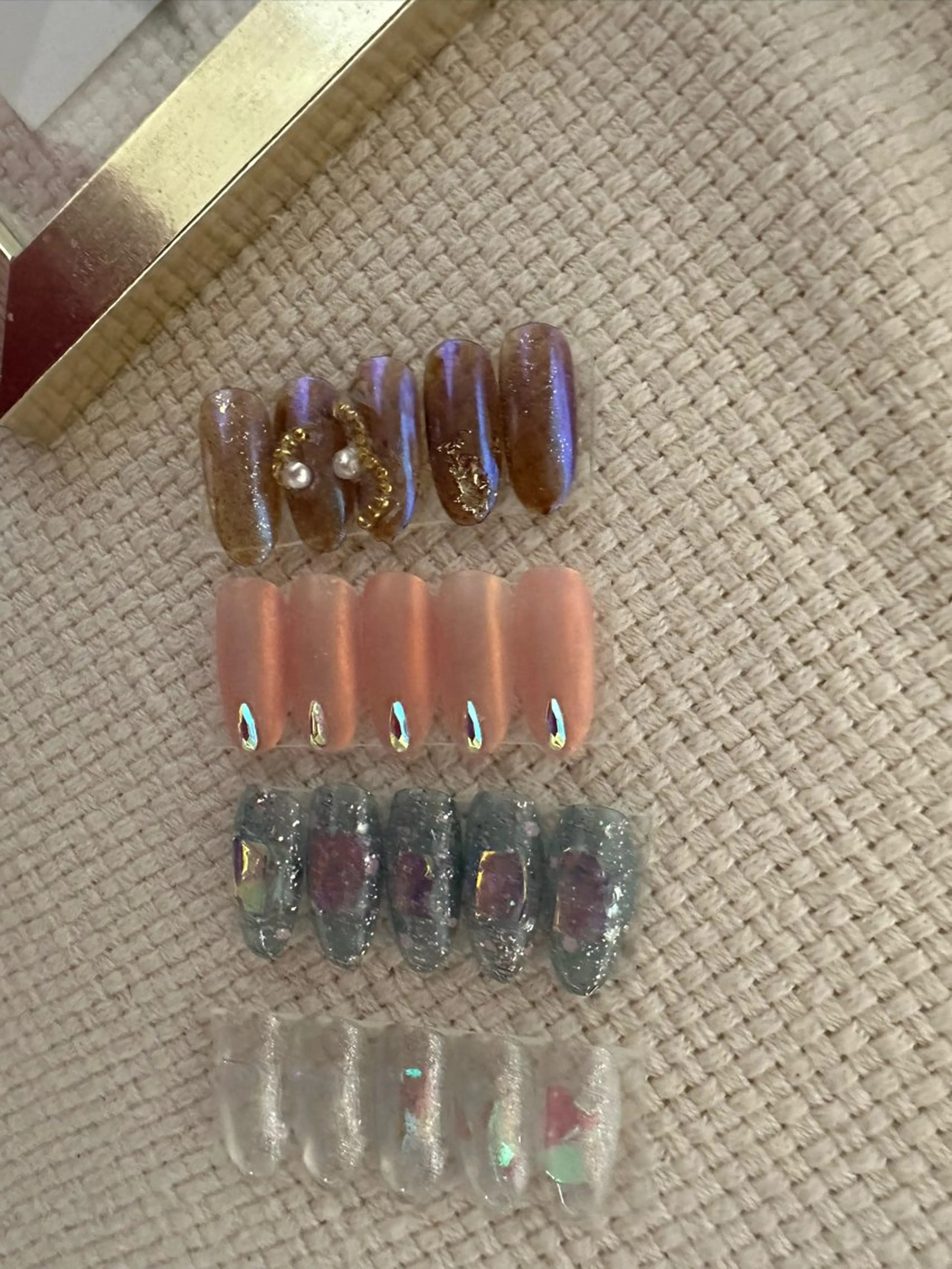 ネイル オーロラネイル 氷ネイル・うるうるネイル キラキラネイル YURI ◡̈ nagoyaのネイルデザイン