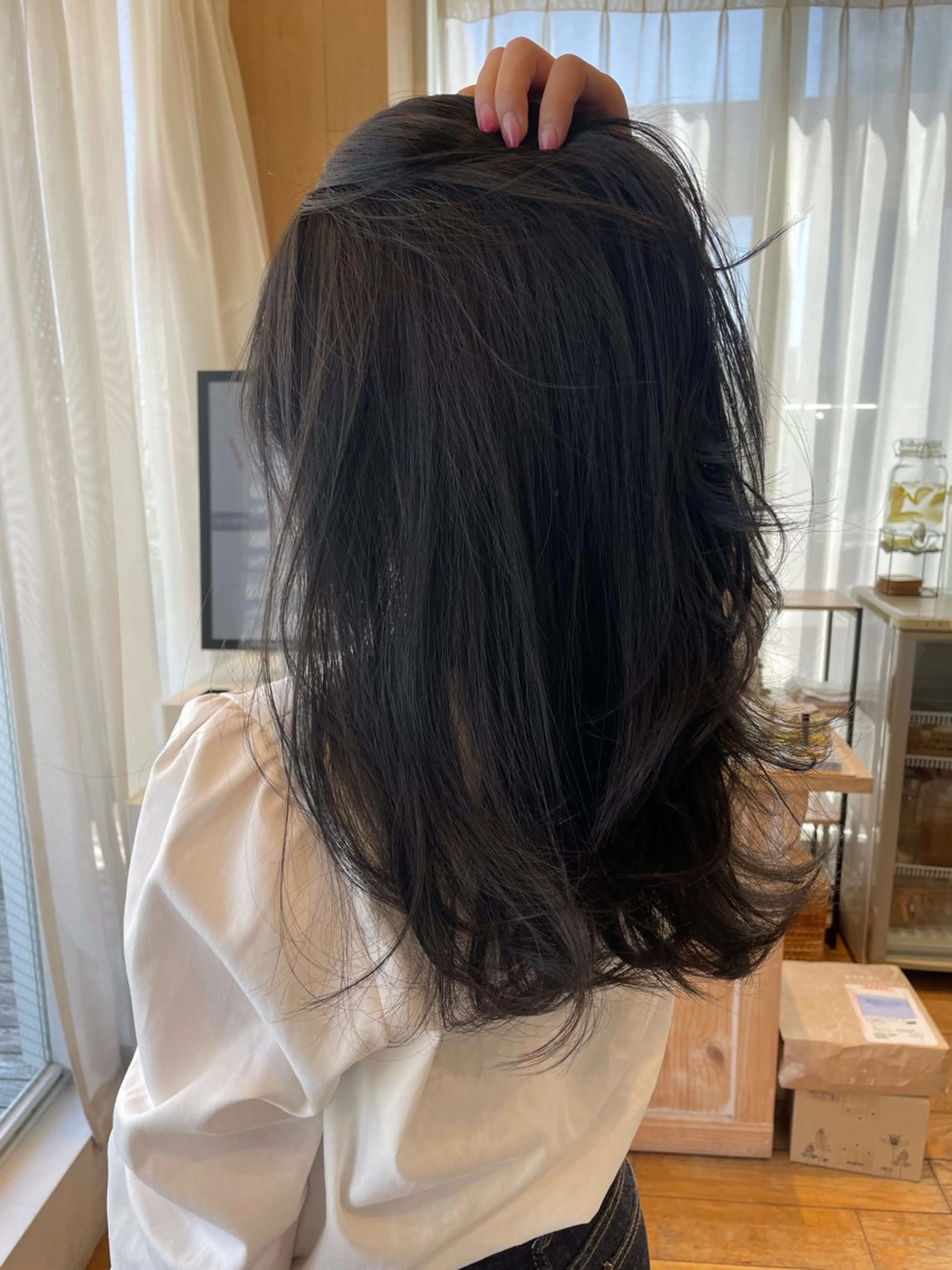 カラー 市吉 杏奈のヘアスタイル