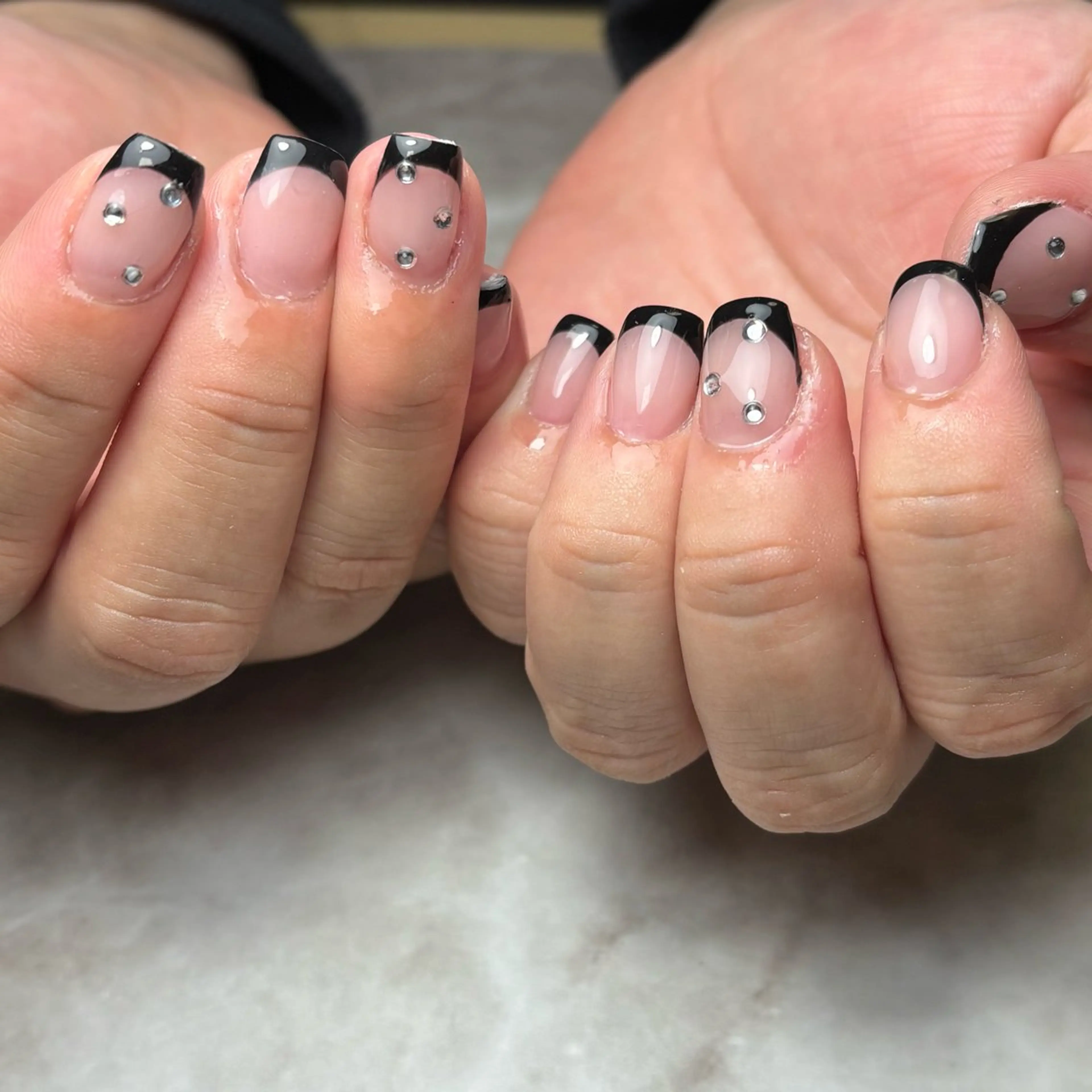 ネイル フレンチネイル ハンドネイル NAILSALON en+所属・NAILSALON en+沖縄市美原のネイルデザイン