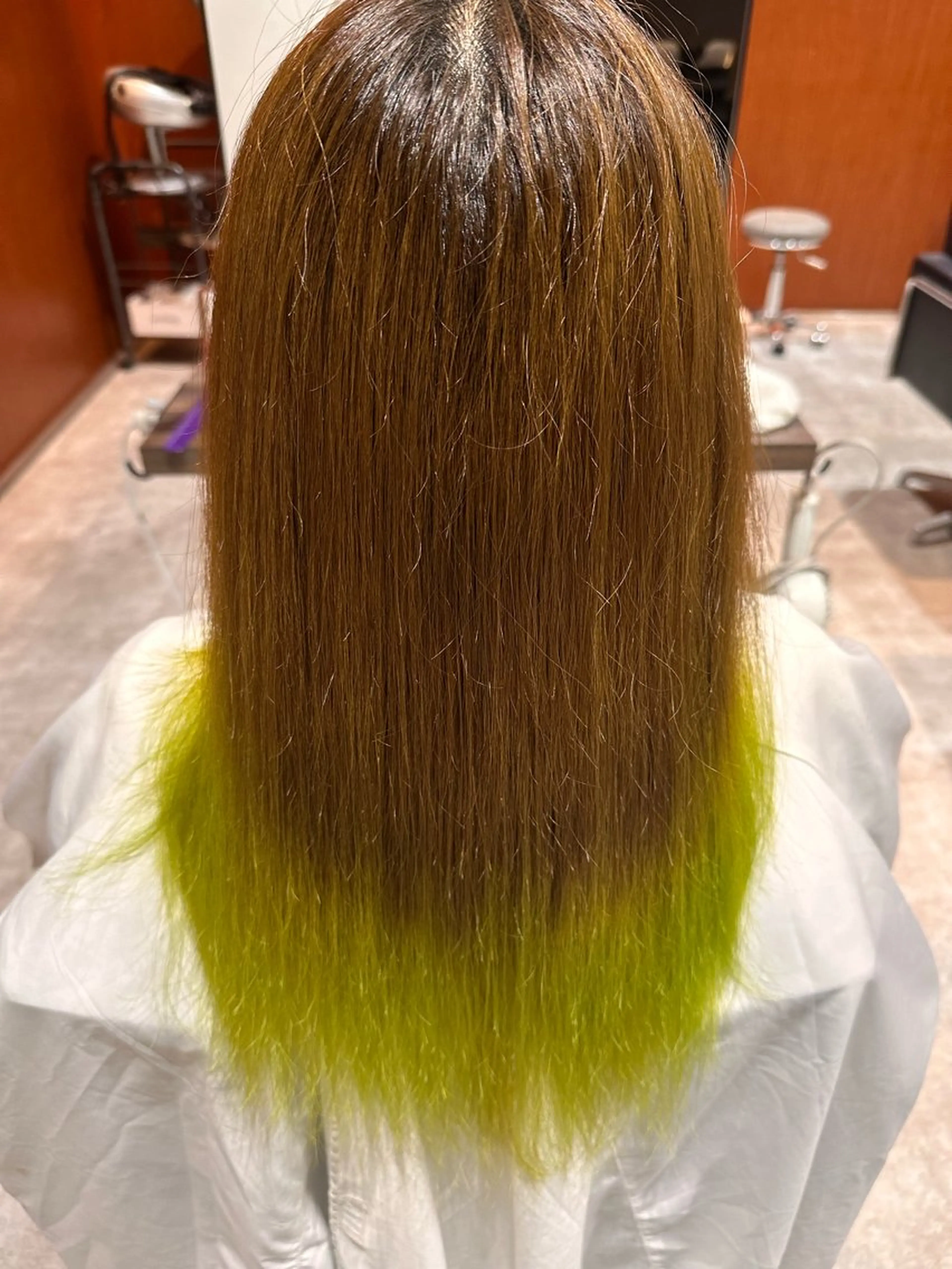 ロング カラー グラデーションカラー イエローカラー AVANCE.なかもず店所属・【似合わせ】 藤原 拓徒のヘアスタイル