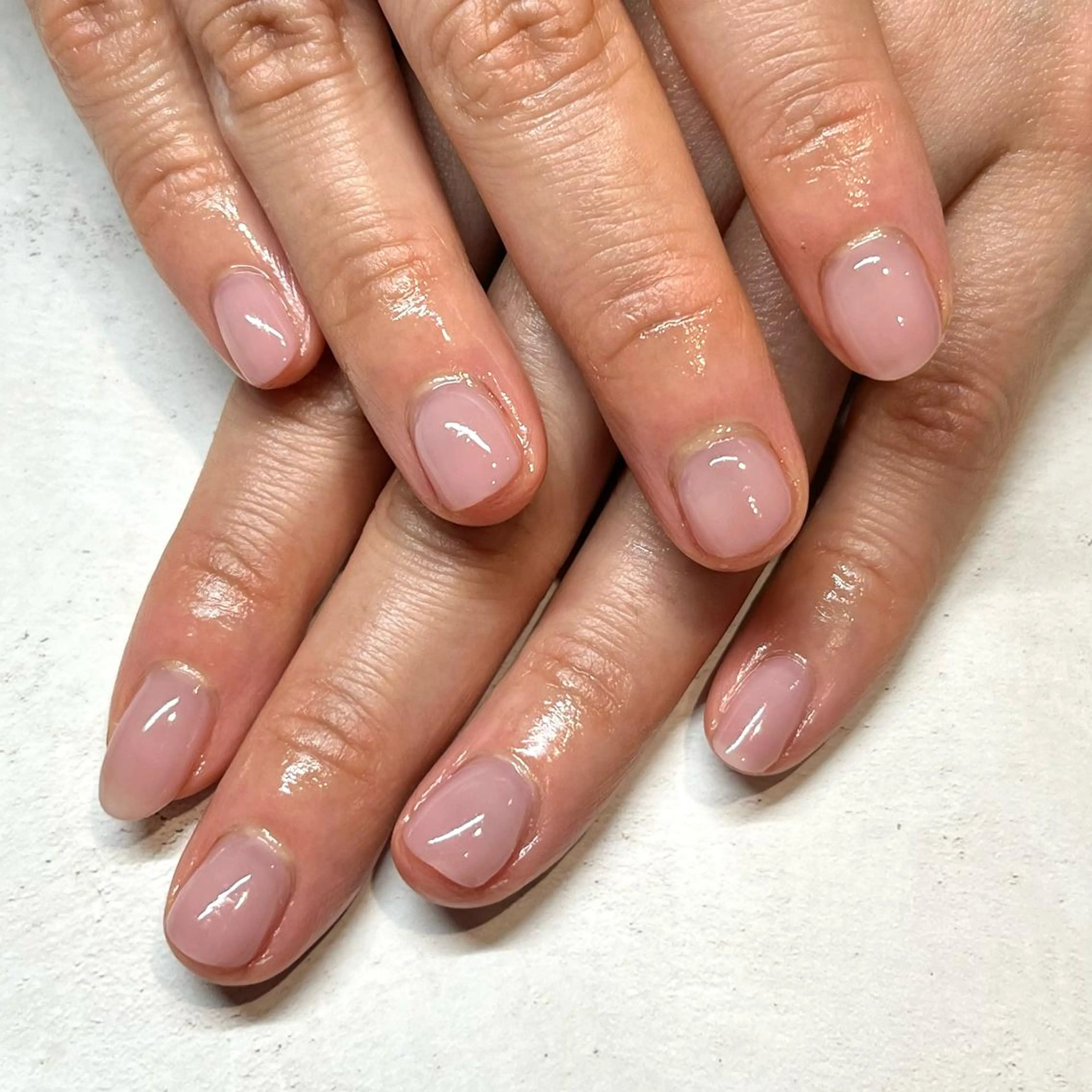 ネイル ワンカラーネイル 長澤 茉凜のネイルデザイン