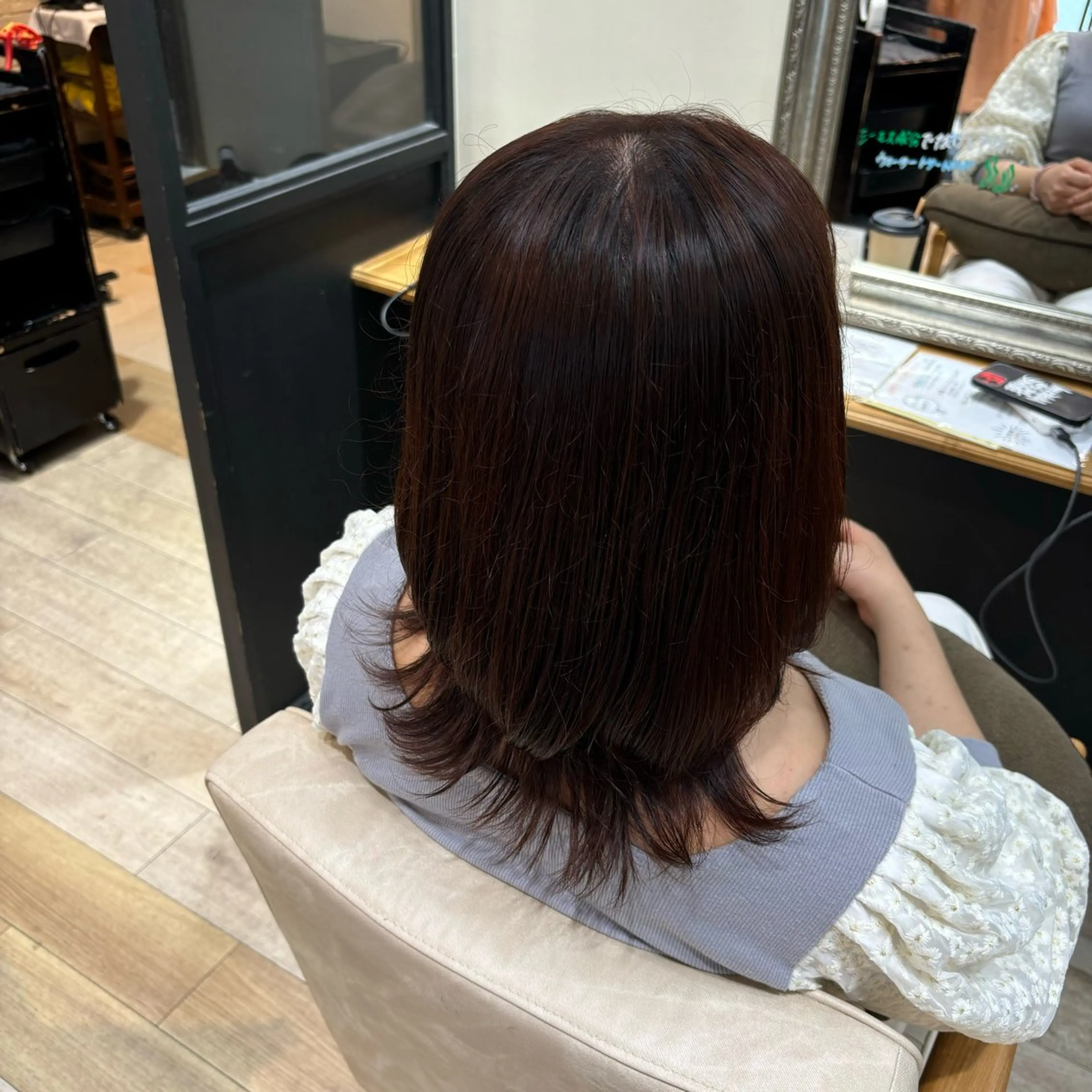 カラー ヘアカラー トリートメント しおり🍬 KOKORO🤍のヘアスタイル