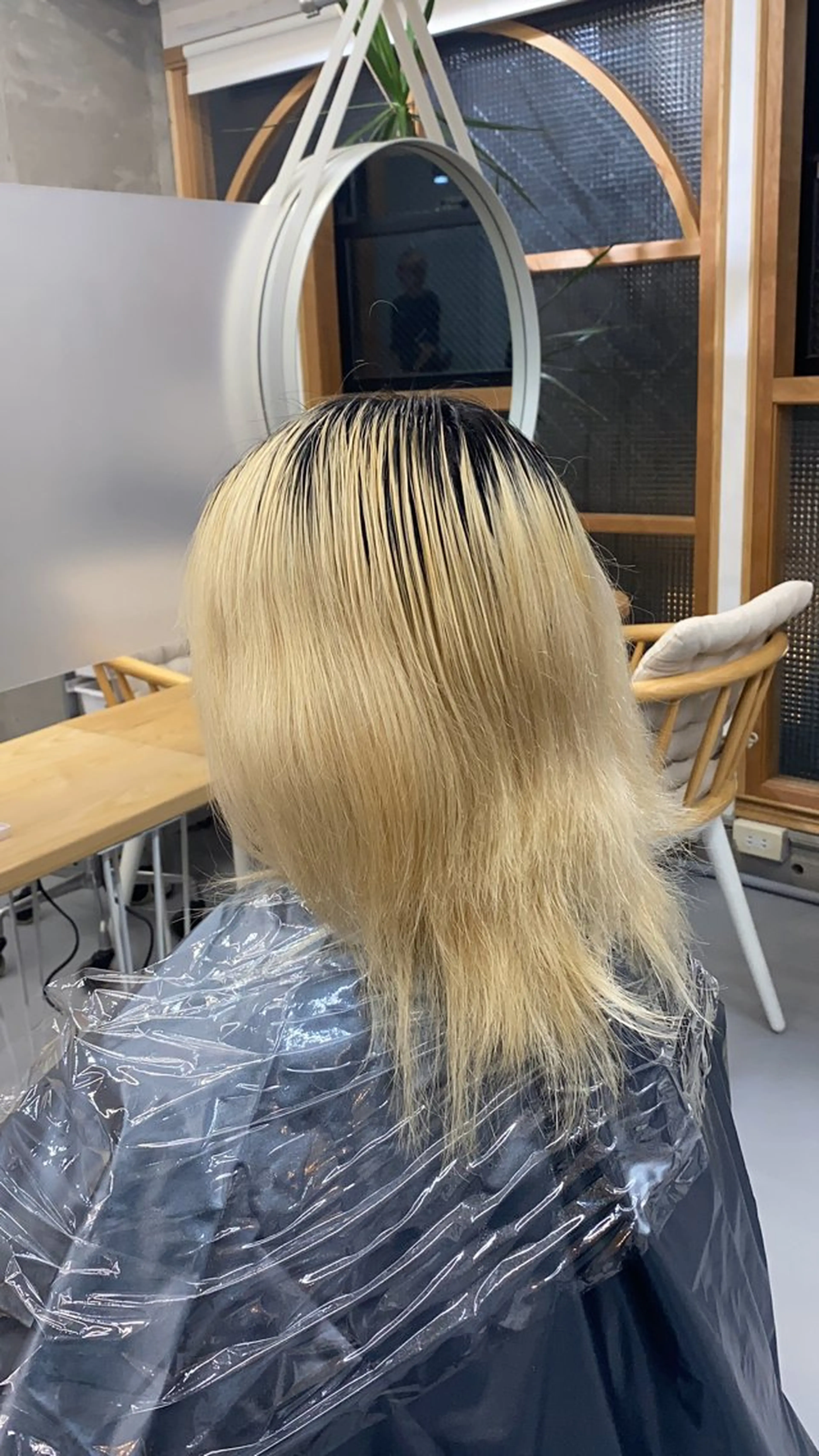 ロング カラー メンズ メンズブリーチ ブリーチ soi所属・ケアブリーチ/ツヤ髪 /ハイトーン/西村のヘアスタイル