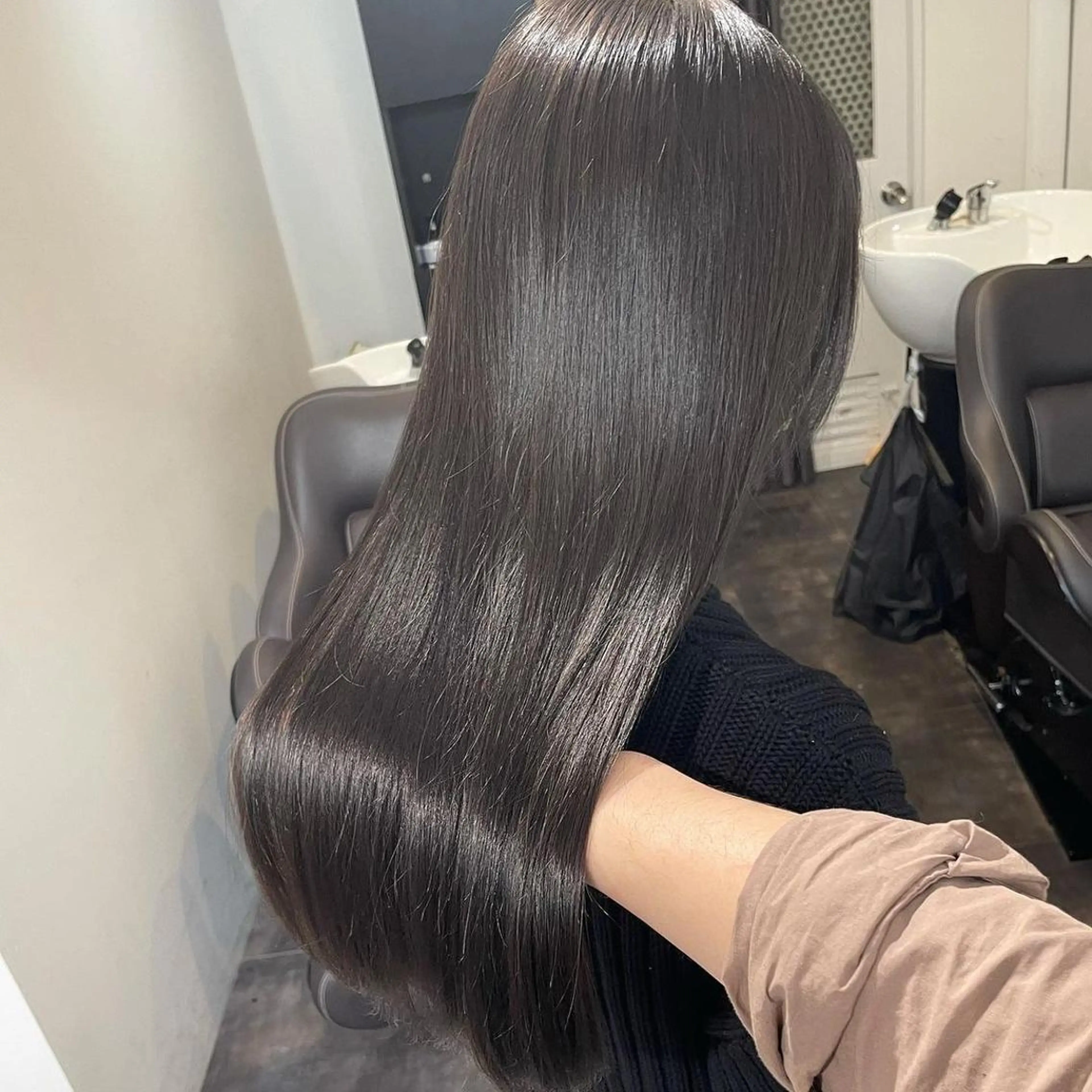 セミロング カラー 切りっぱなしボブ ショートボブ アディクシーカラー アッシュ アッシュグレー 髪質改善 Noe心斎橋店のヘアスタイル