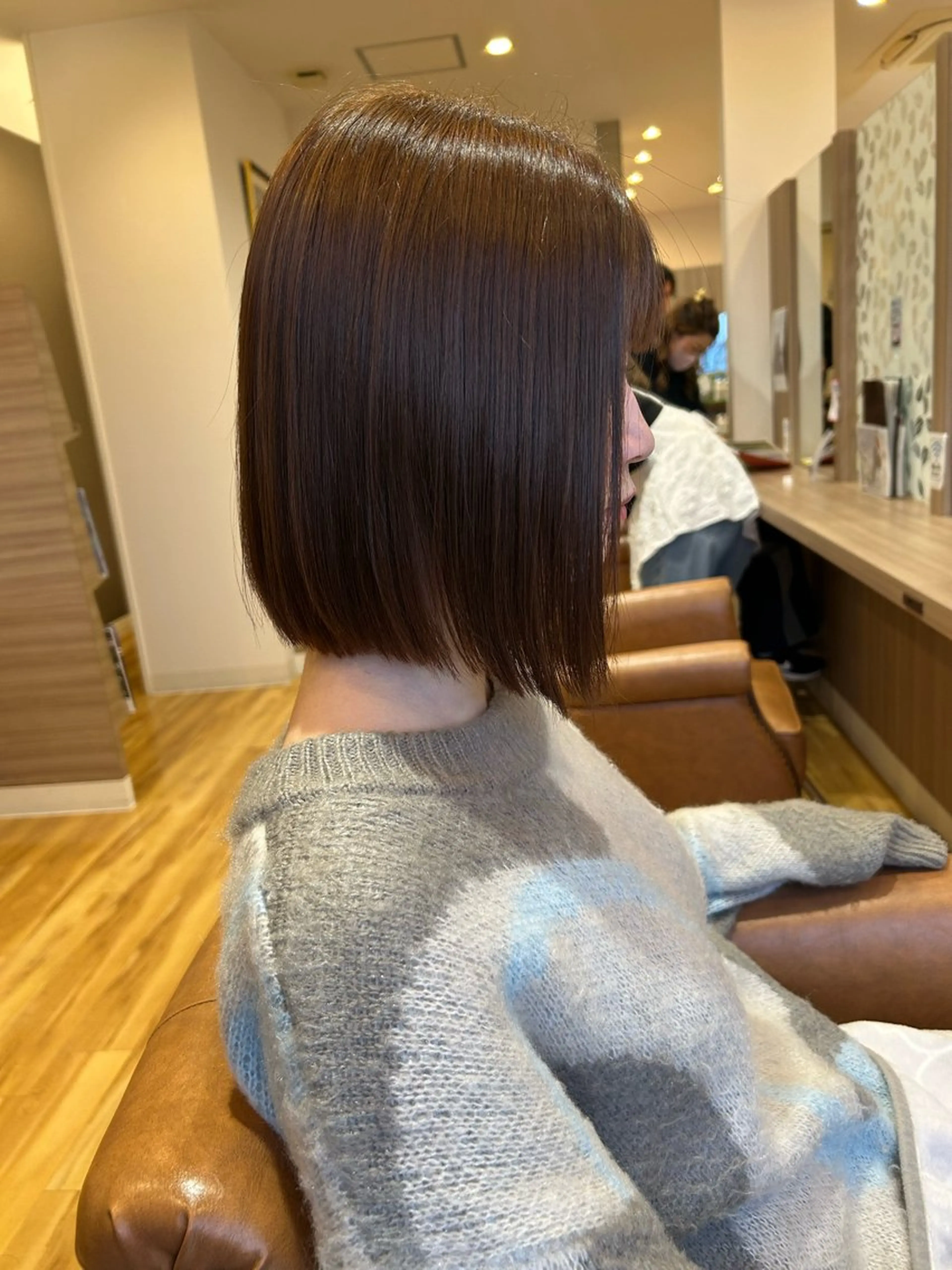 ミディアム 志乃屋所属・中川 美里のヘアスタイル