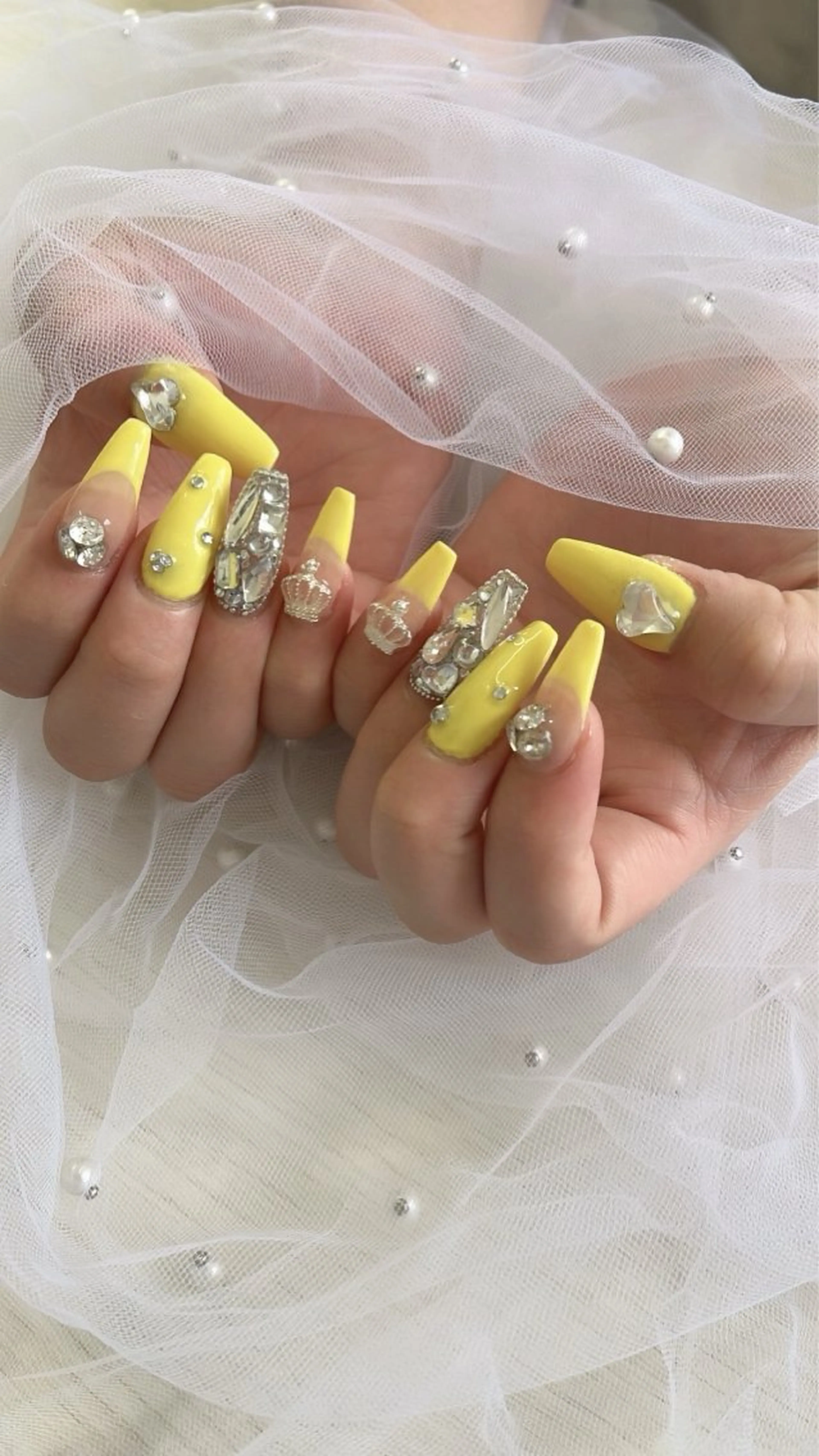 ネイル 黄色 OPPEN PLAZA ALLURING所属・山谷 愛生のネイルデザイン