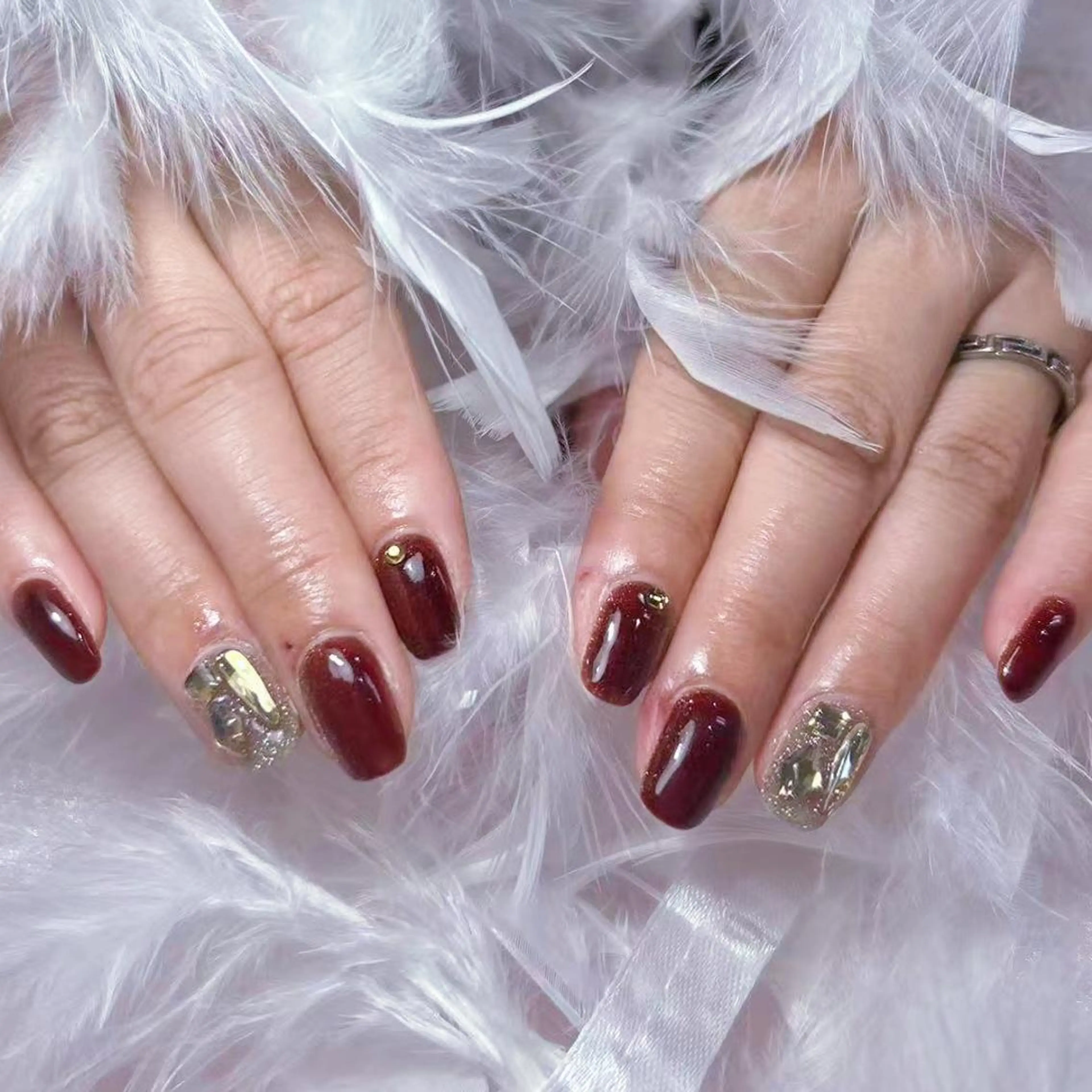 ネイル アートネイル オーロラネイル ガーリー キラキラネイル 韓国ネイル ハンドネイル DIANMOND NAIL🌸のネイルデザイン