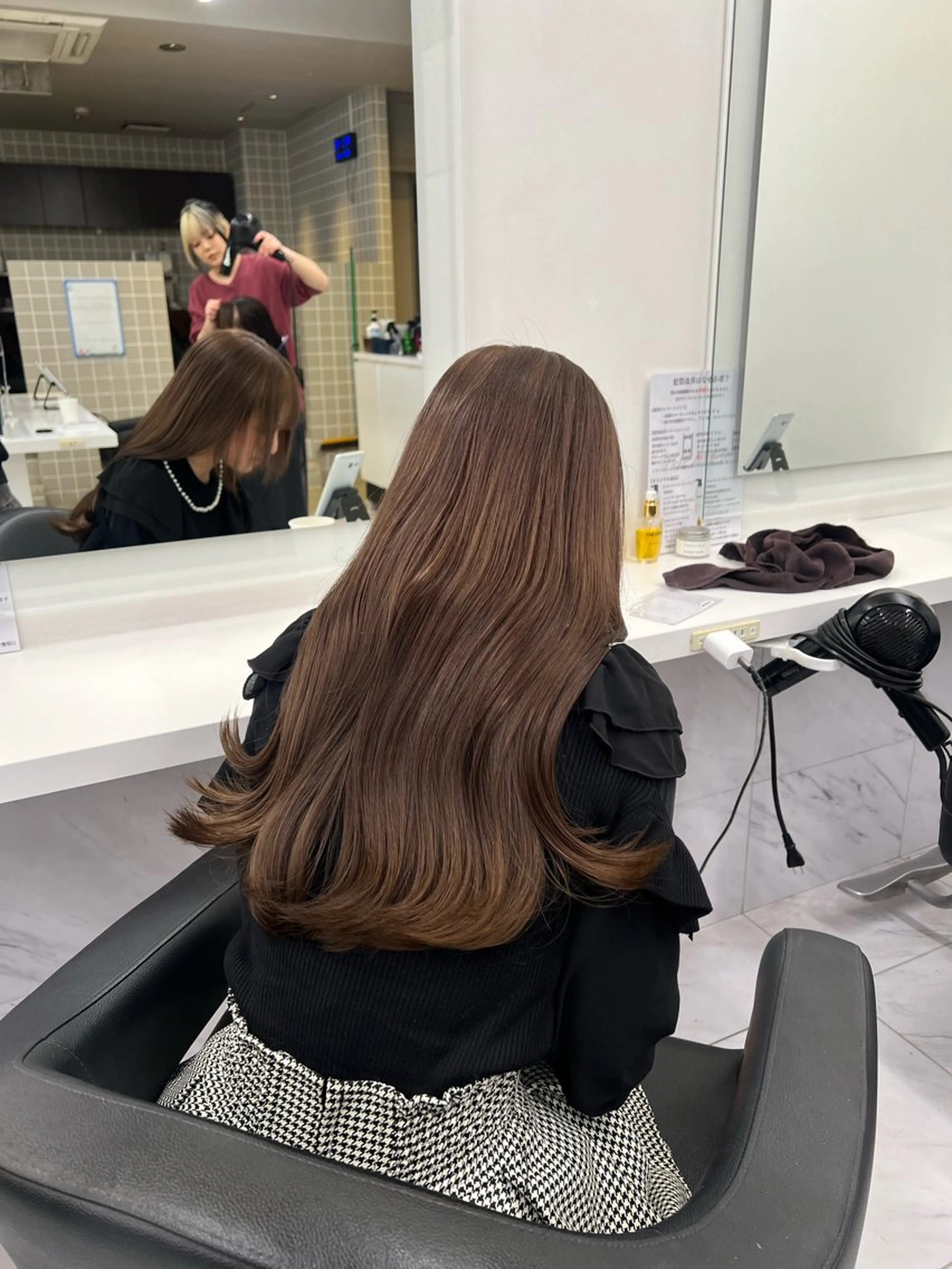 セミロング カラー ヘアカラー トリートメント 韓国レイヤーカット /REIのヘアスタイル