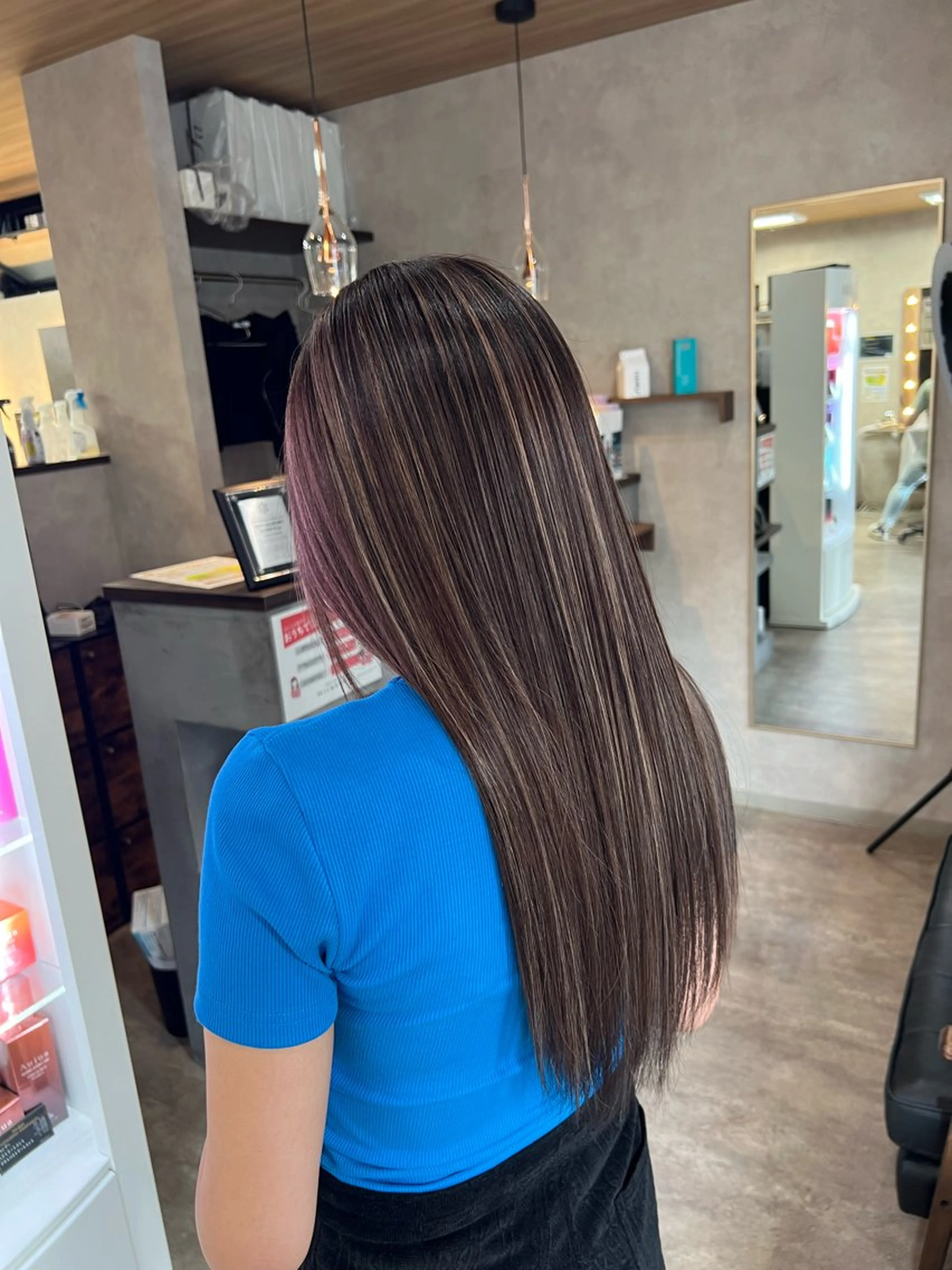 ロング ハイライト ヘアカラー RIENS xrea一樹のヘアスタイル