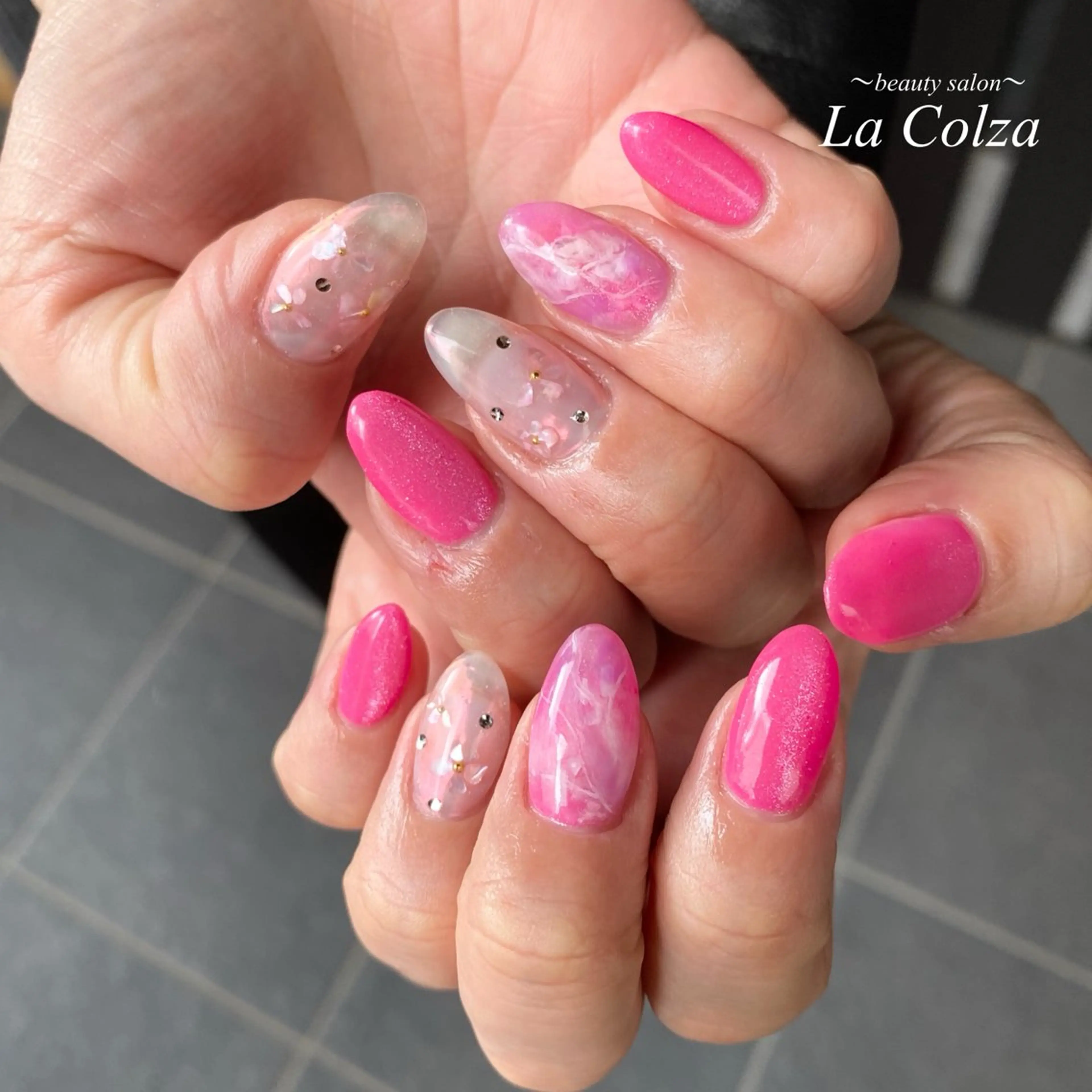 ネイル La Colzaのネイルデザイン