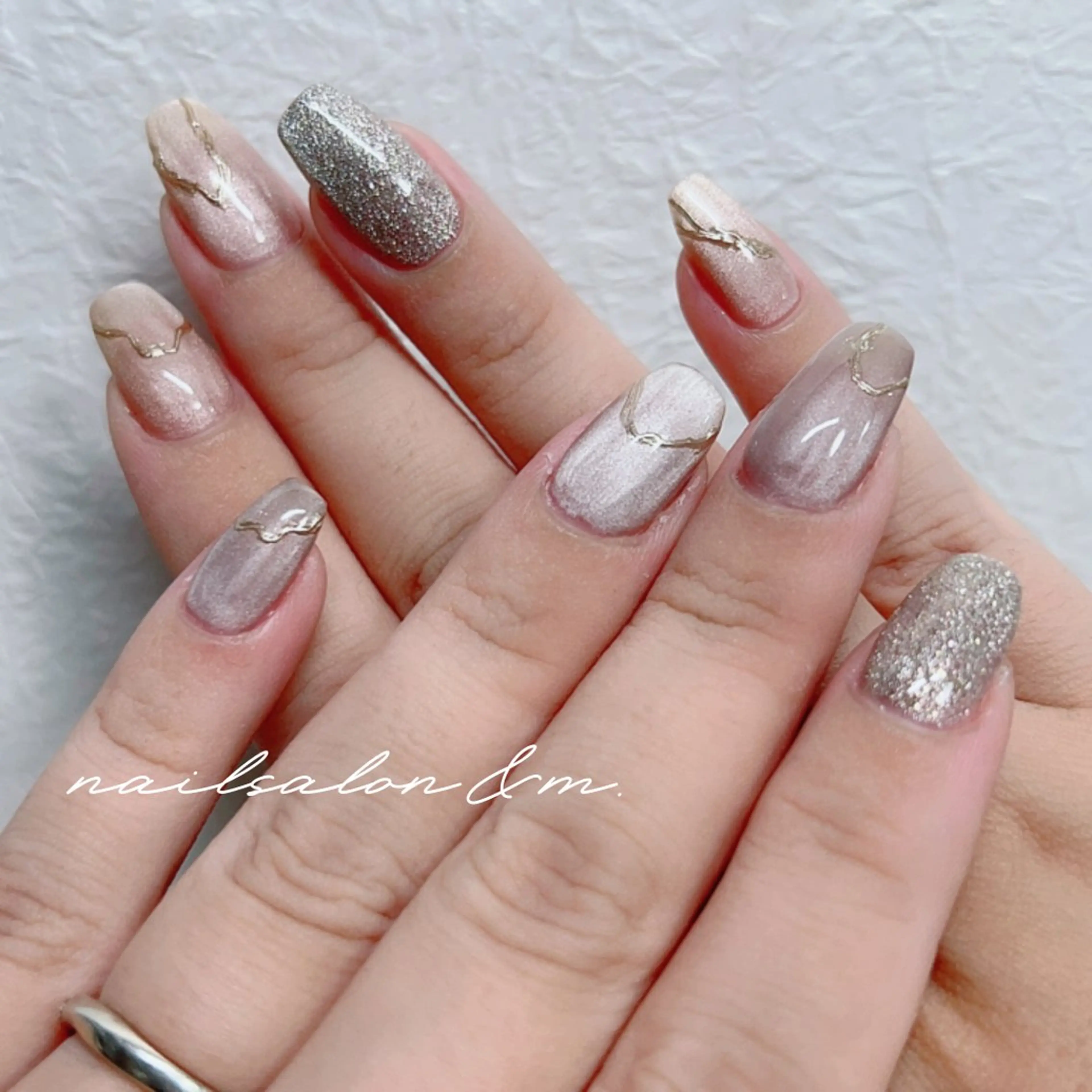 ネイル マグネットネイル ミラーネイル ニュアンスネイル Nail Salon &M🥀MiKiのネイルデザイン
