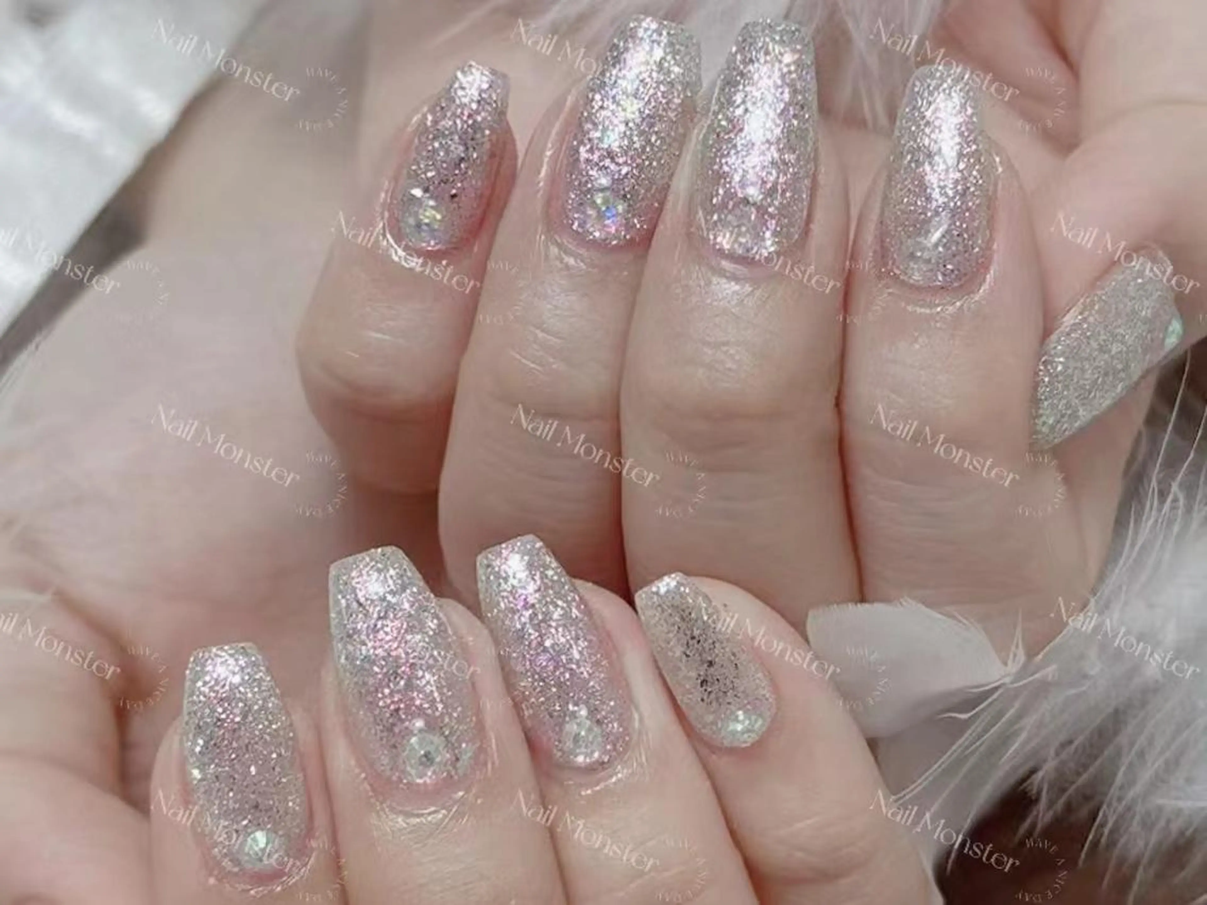 ネイル ストーンネイル ハンドネイル yu ri 🌹のネイルデザイン