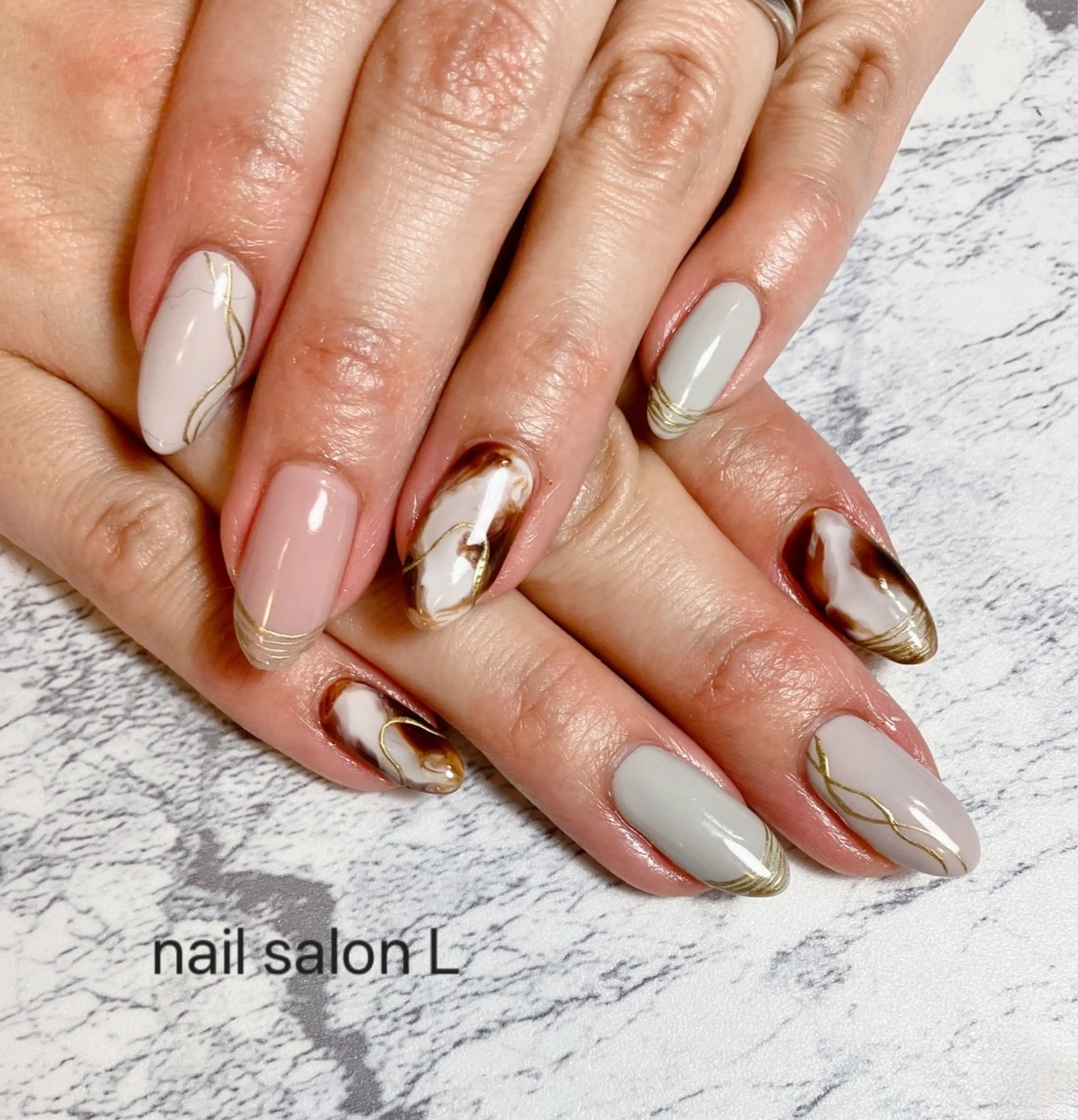 ネイル 持ち込み ハンドネイル 吉川市 ネイルサロンLのネイルデザイン