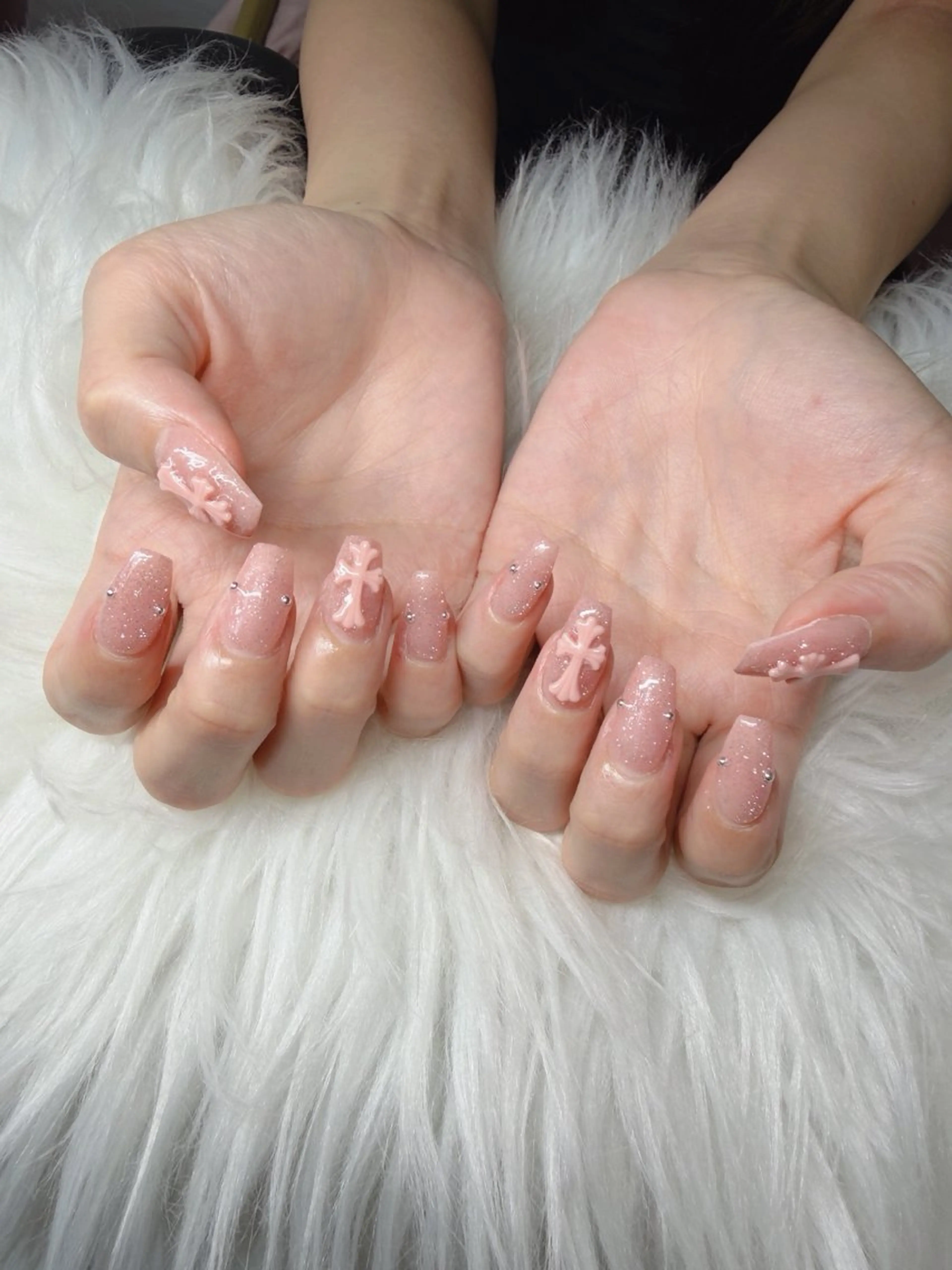 ネイル 長さ出し グラデーション 卒業式 キラキラネイル マグネットネイル Lee Nailsのネイルデザイン