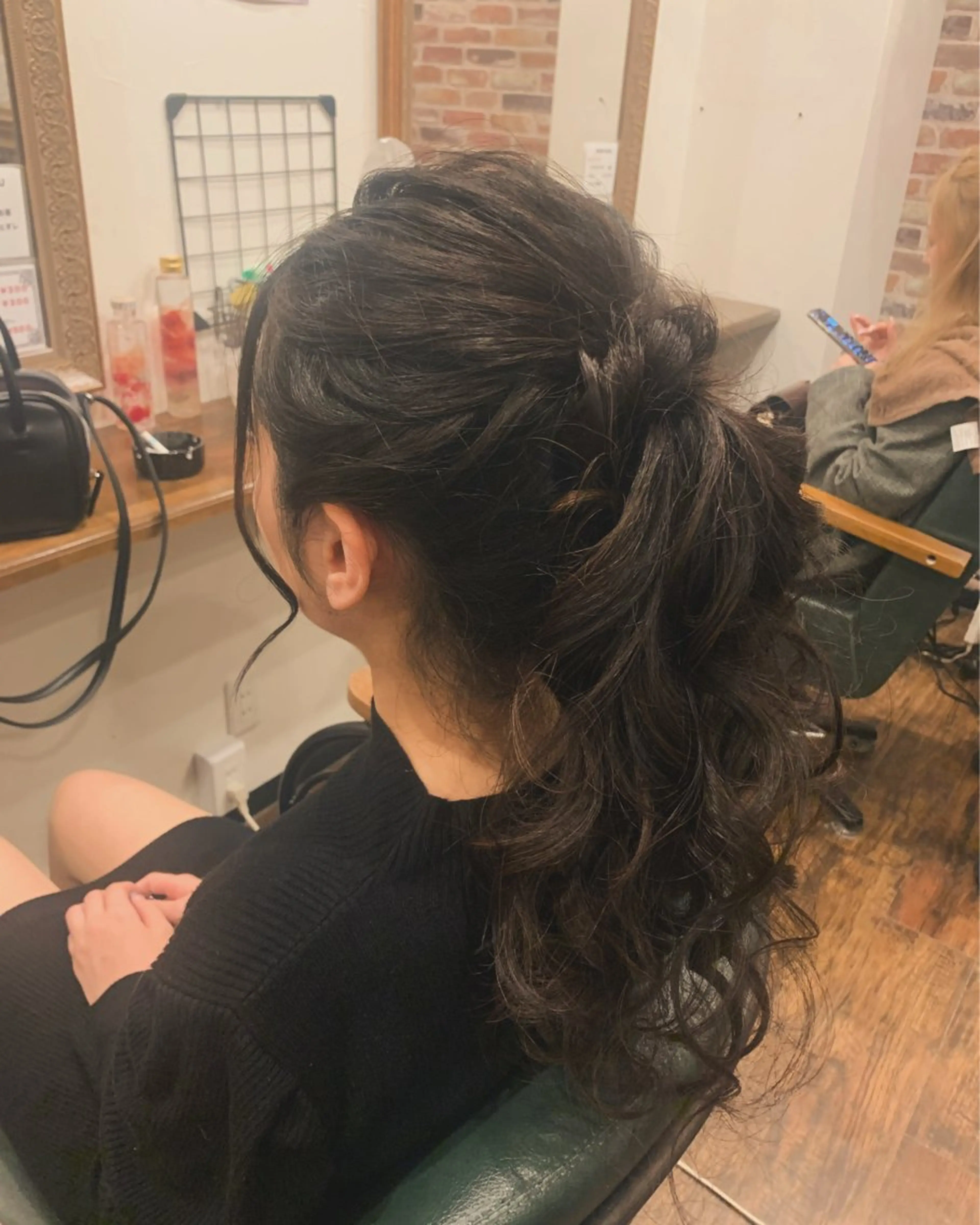 ロング ヘアアレンジ ポニーテール 柏木 鈴のヘアスタイル