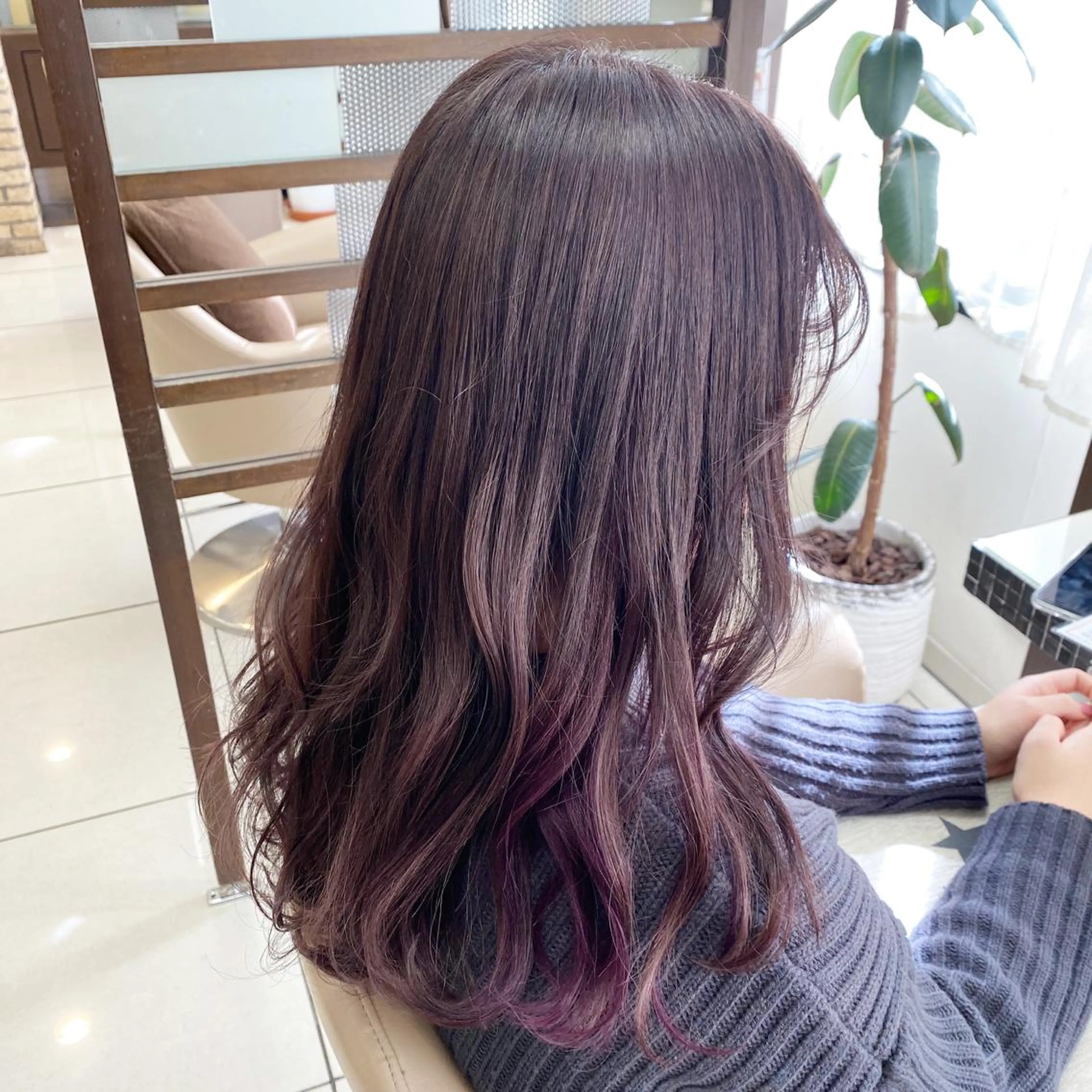 セミロング カラー シールエクステ✨️韓 国羽エクステ🪽和希のヘアスタイル