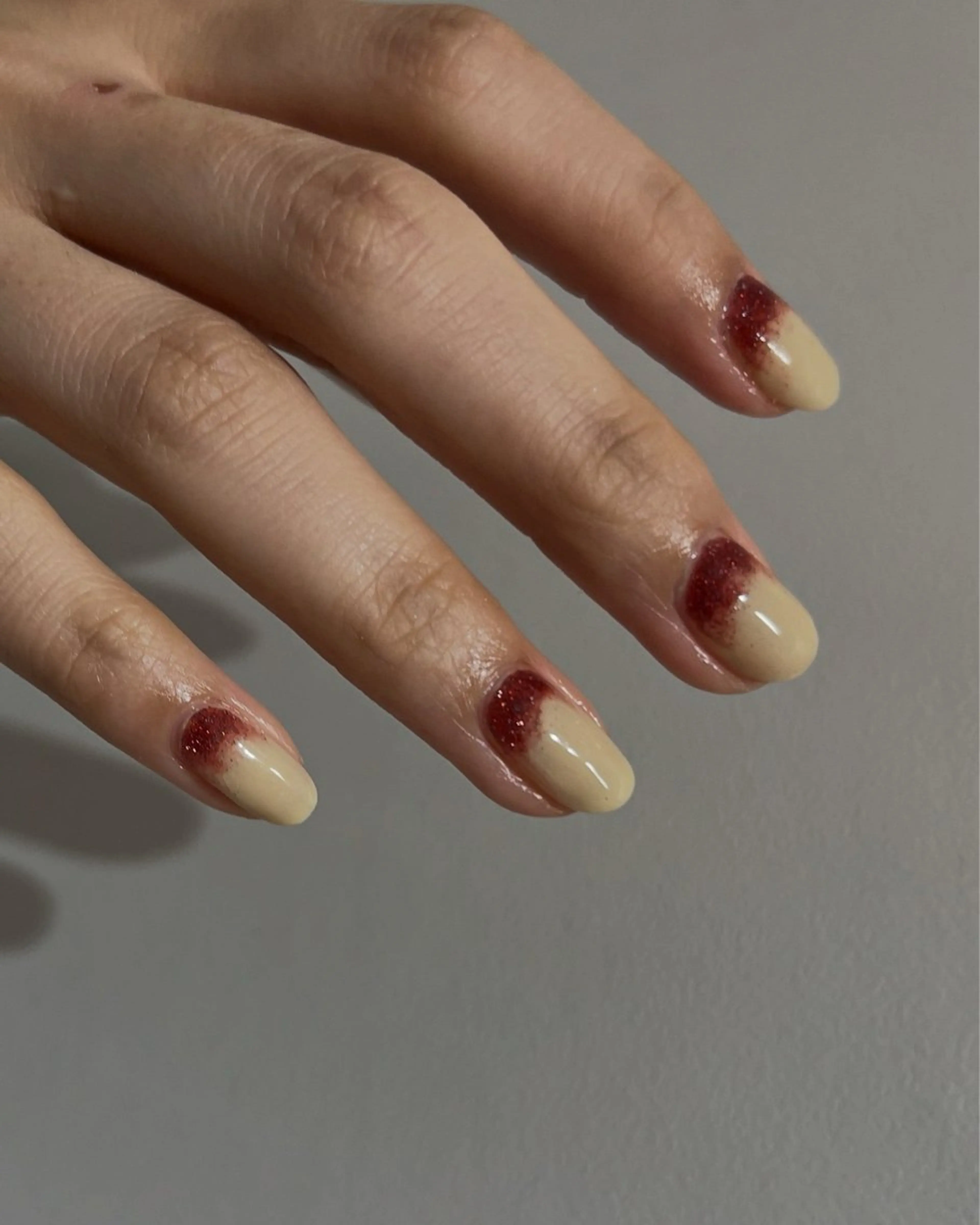 ネイル グラデーション キラキラネイル ハンドネイル yoien所属・yoien wakanaのネイルデザイン