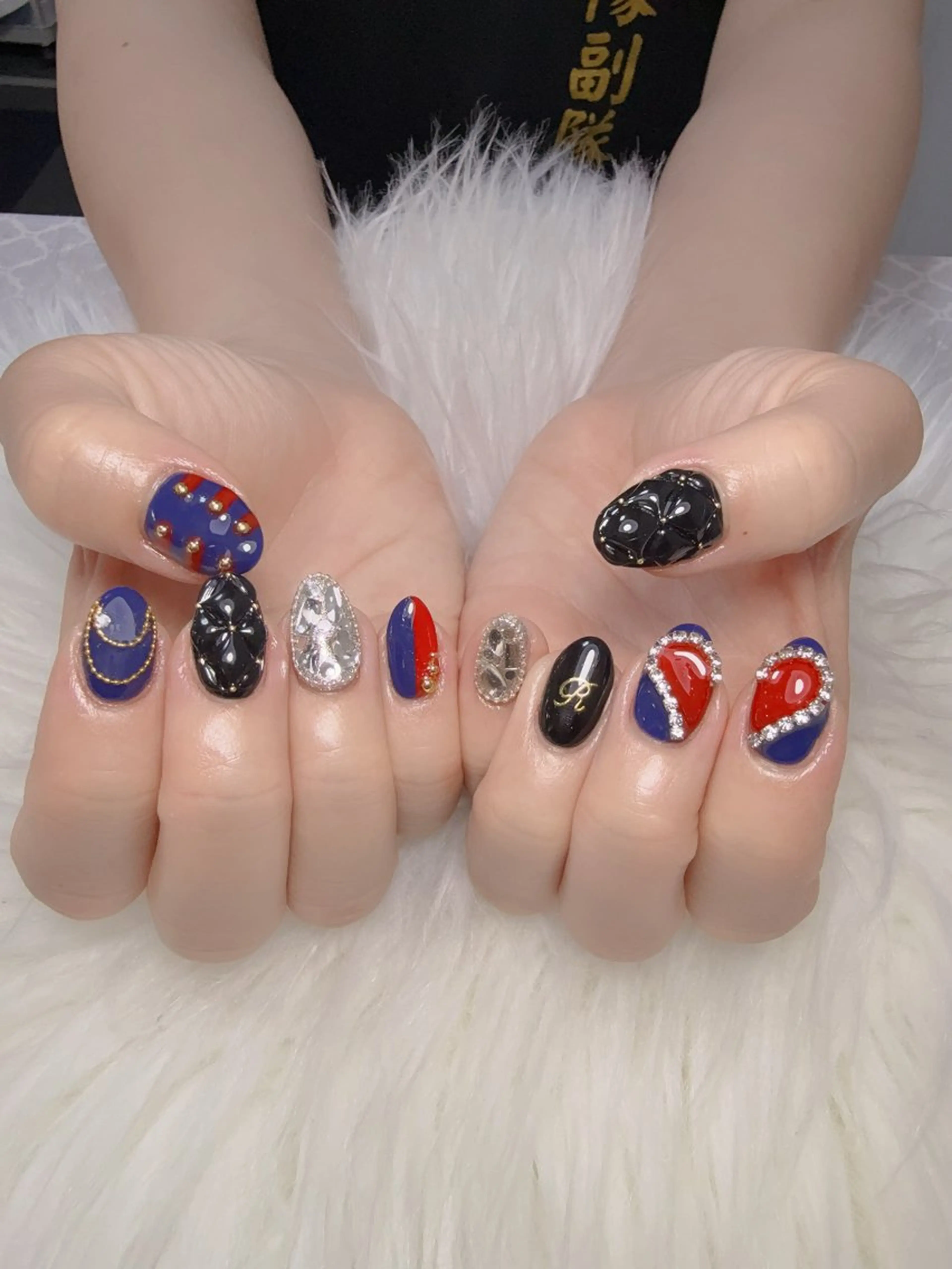 ネイル 持ち込み 西野 カナのネイルデザイン