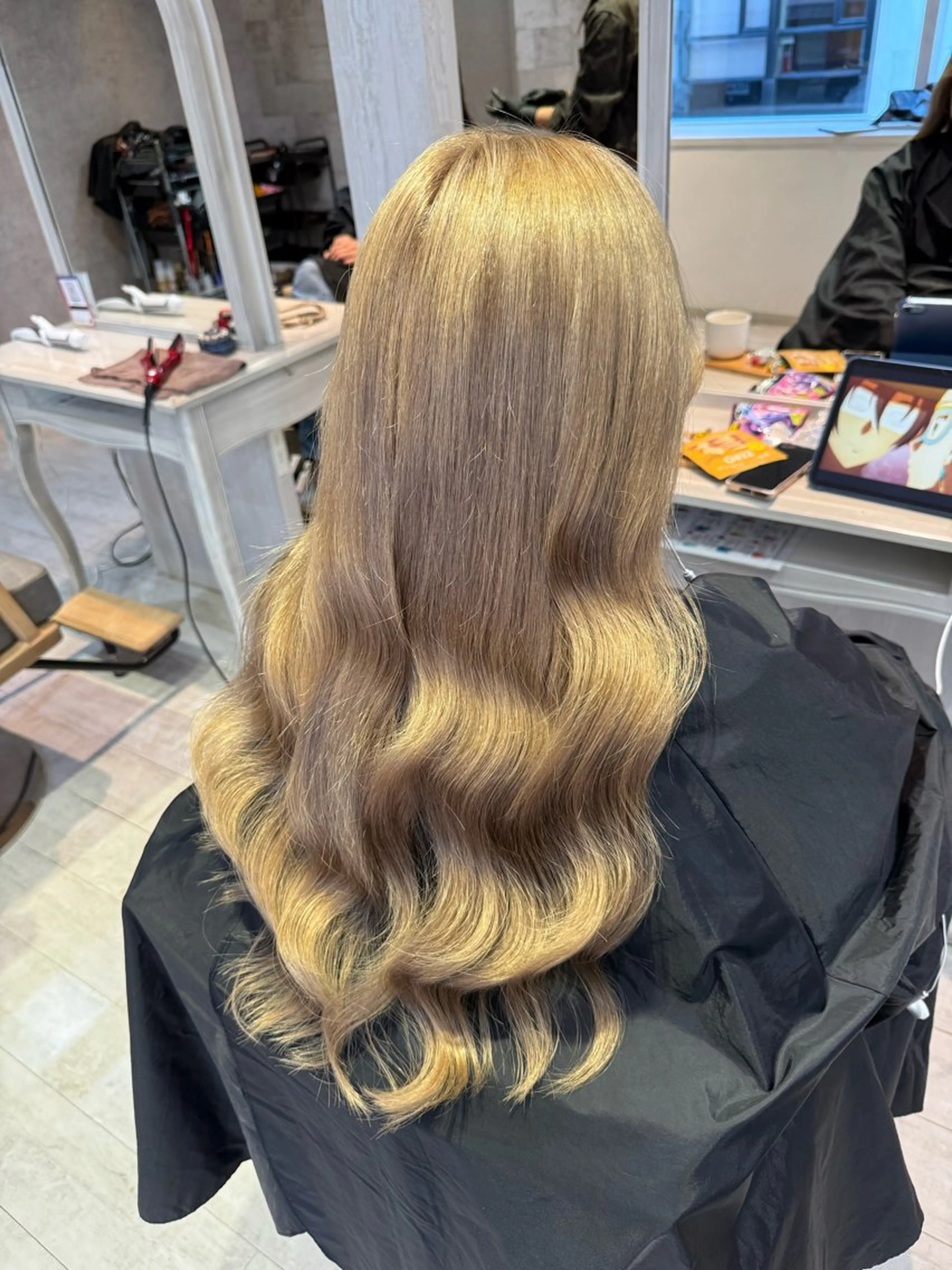 ロング ヘアセット ASTRANTIA 栄所属・ユリア / 栄 / 透明感/韓国風のヘアスタイル