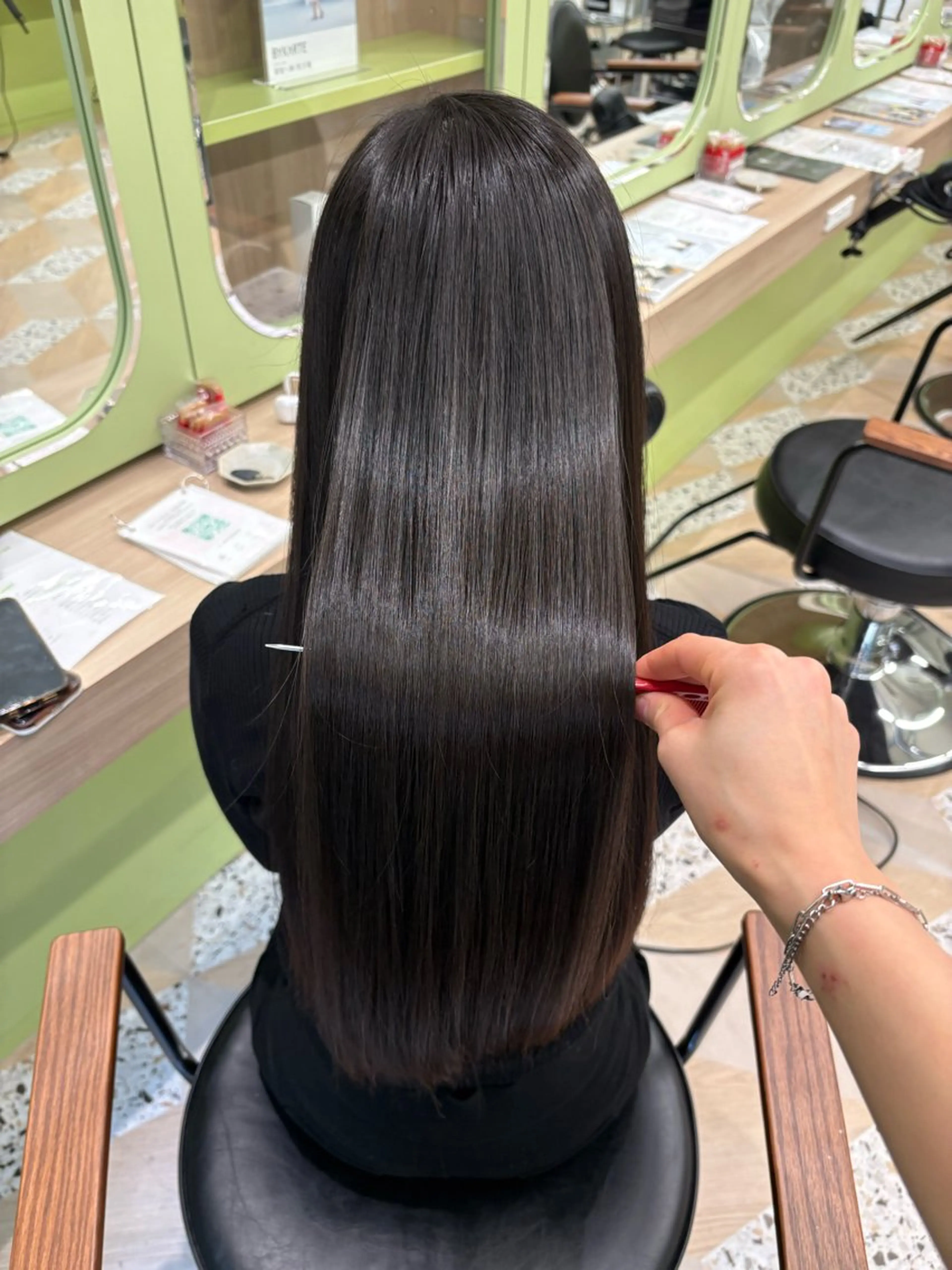 ロング 髪質改善/レイヤーカ ット/hatsuneのヘアスタイル