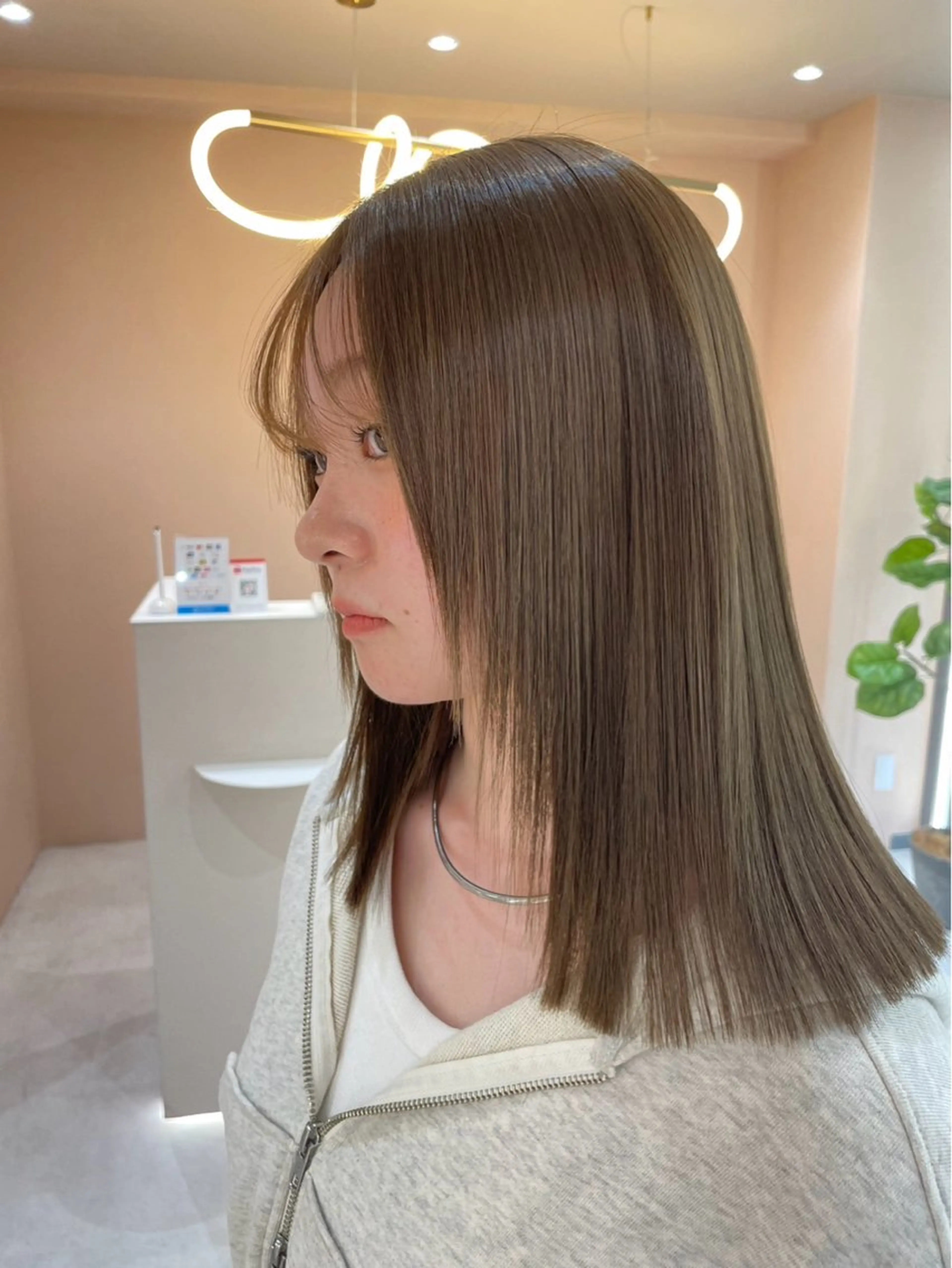 ミディアム カラー ボブ美容師💛 AYUMIのヘアスタイル