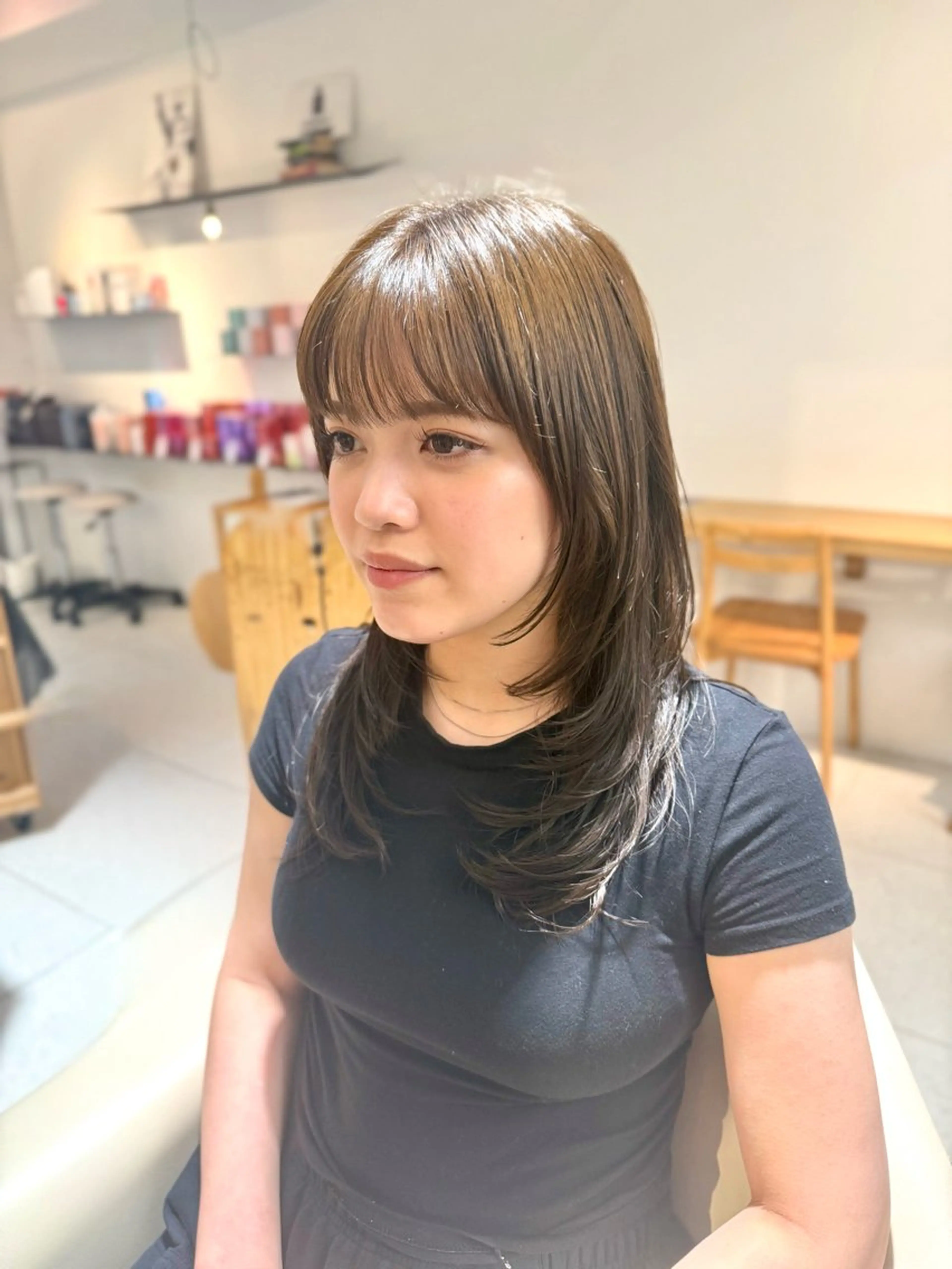 セミロング カラー 韓国風ヘア レイヤーカット カット ヘアカラー トリートメント 安永 涼のヘアスタイル